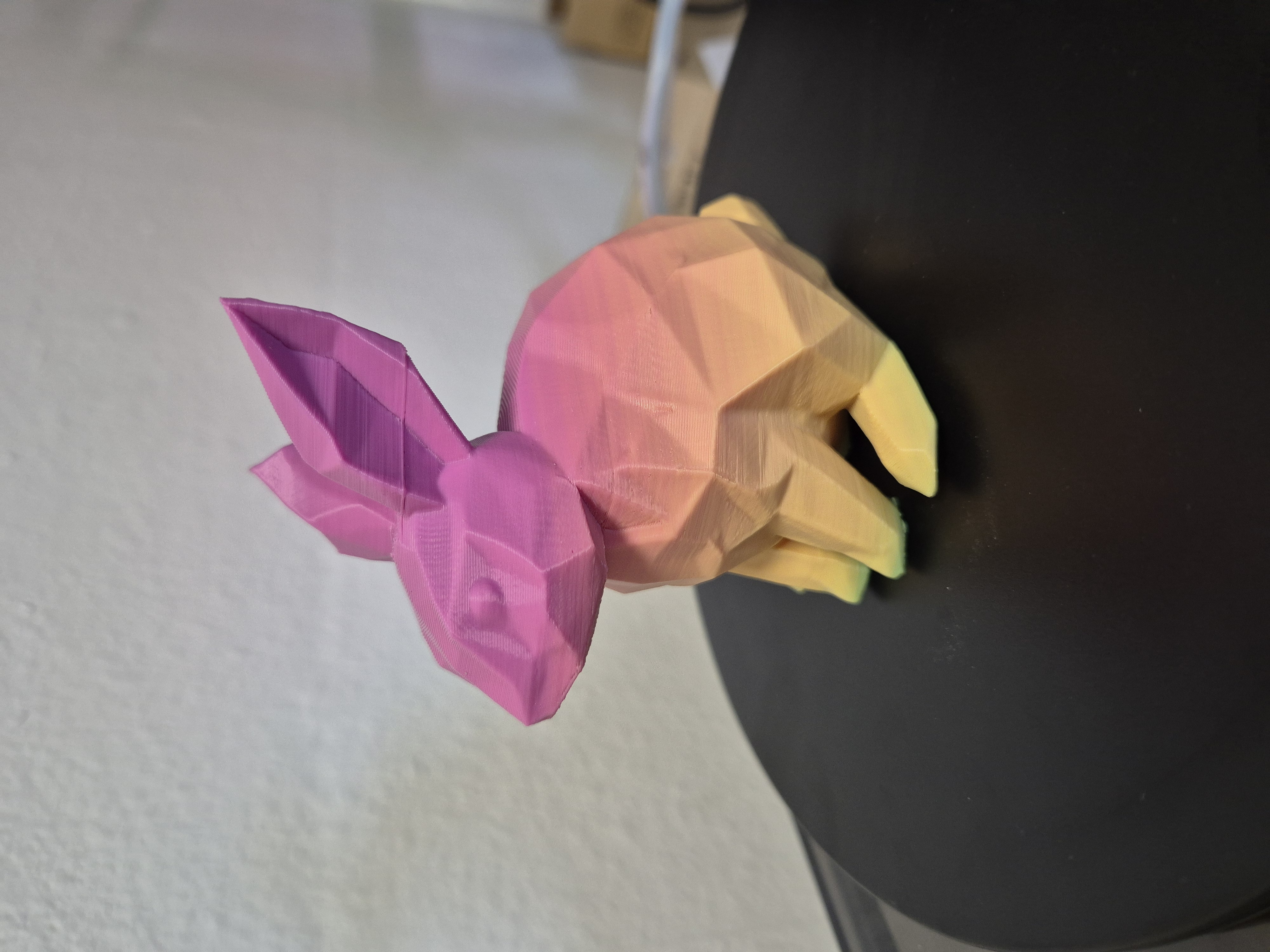 Miniatura 4 do modelo 3D Easter bunny Modern Art