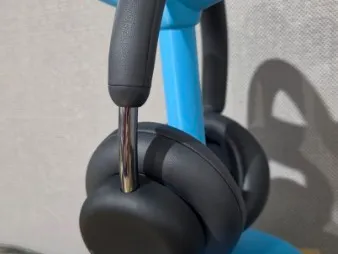 Headphones stand