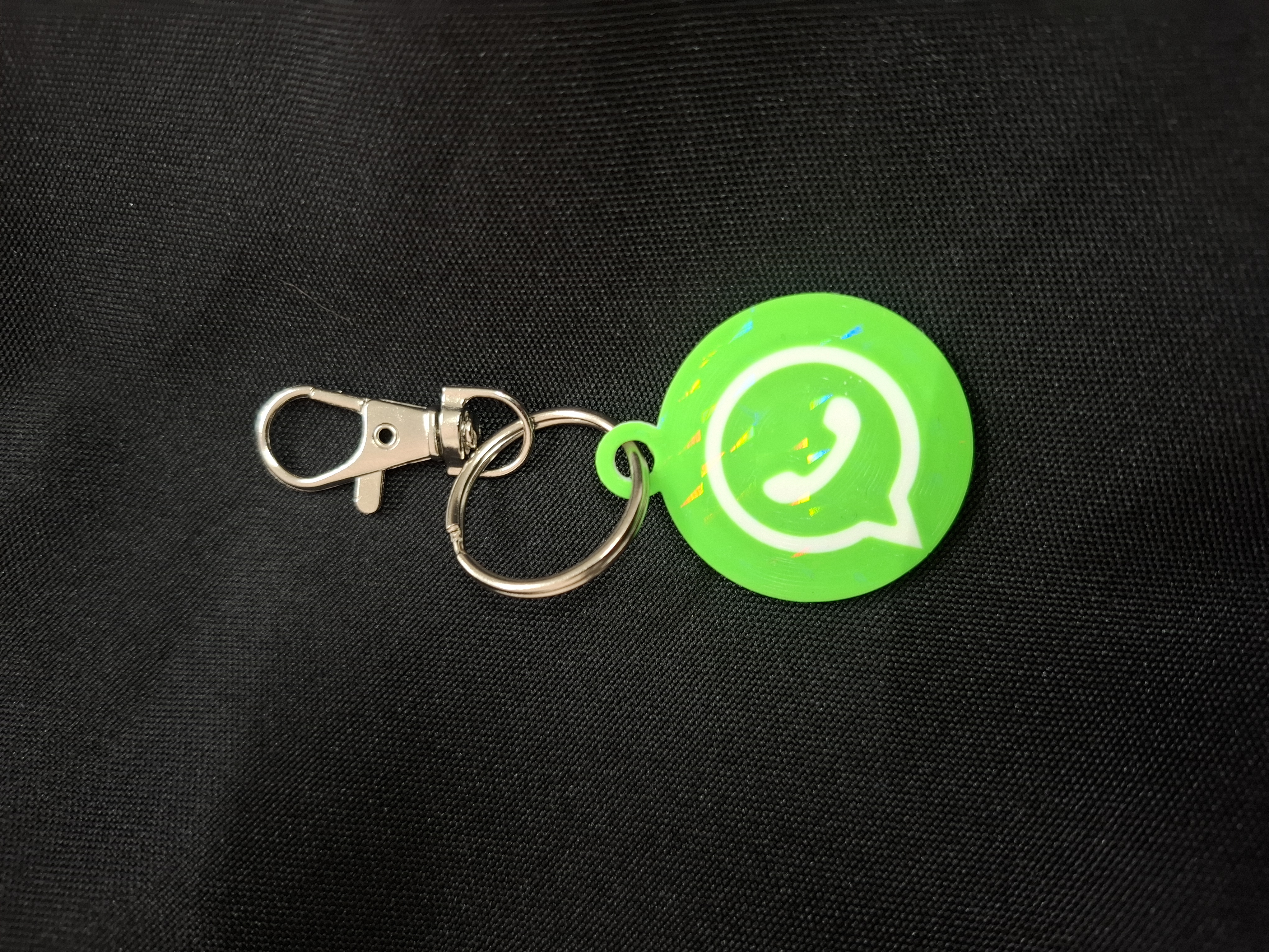 WhatsApp NFC Keychain (Embedded NFC Tag | Pause-to-Insert | 24 mm Recess | Multicolor 3MF + STLs)