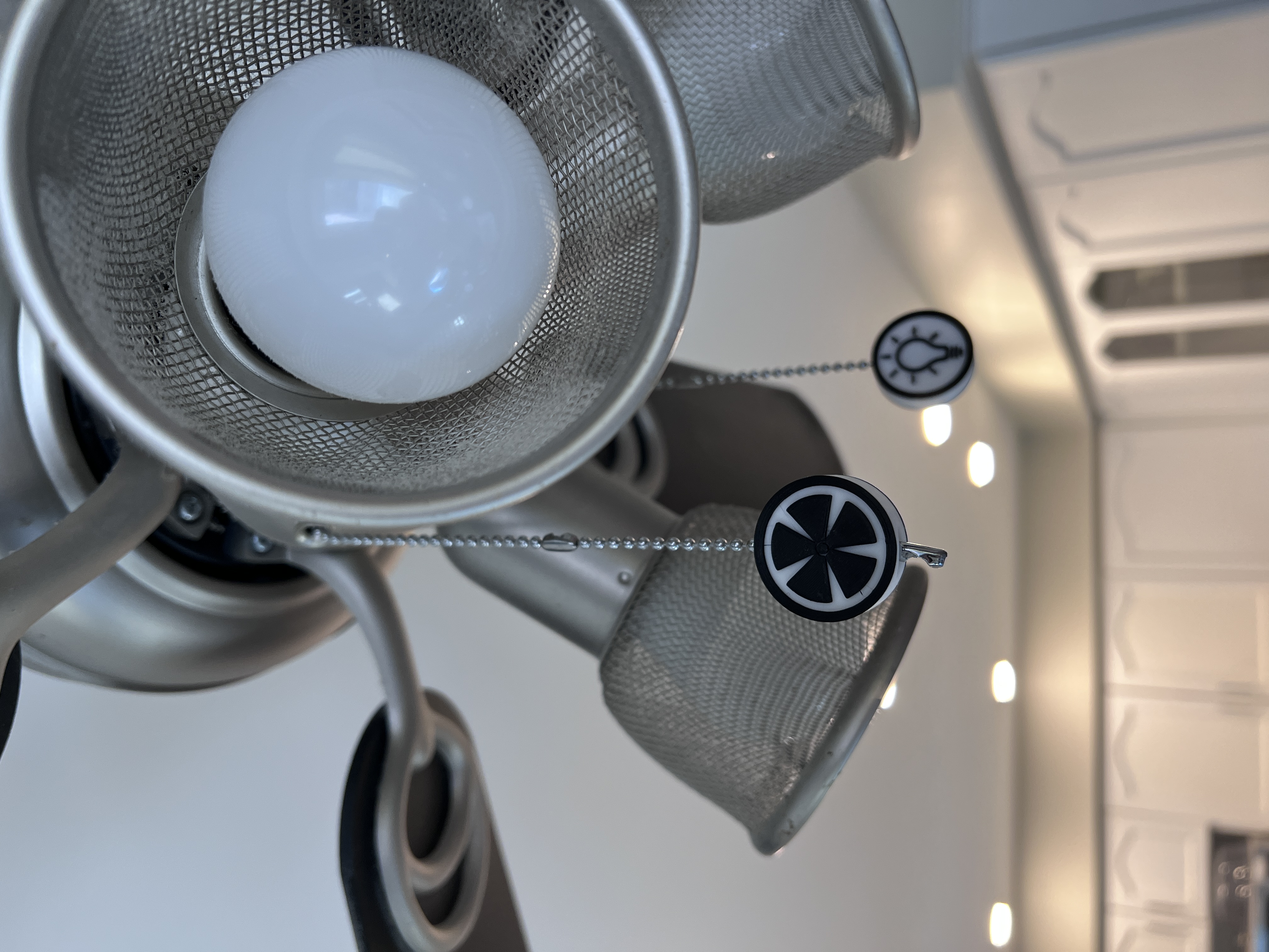 Ceiling fan pull tab - Fan Design