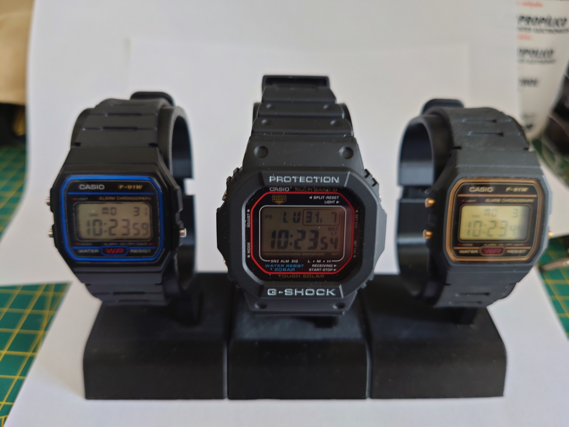 [Remix] Modular Watch Stand : Holder Medium Adapter for GW-M5610U-1 / G-Shock GW5xxxx