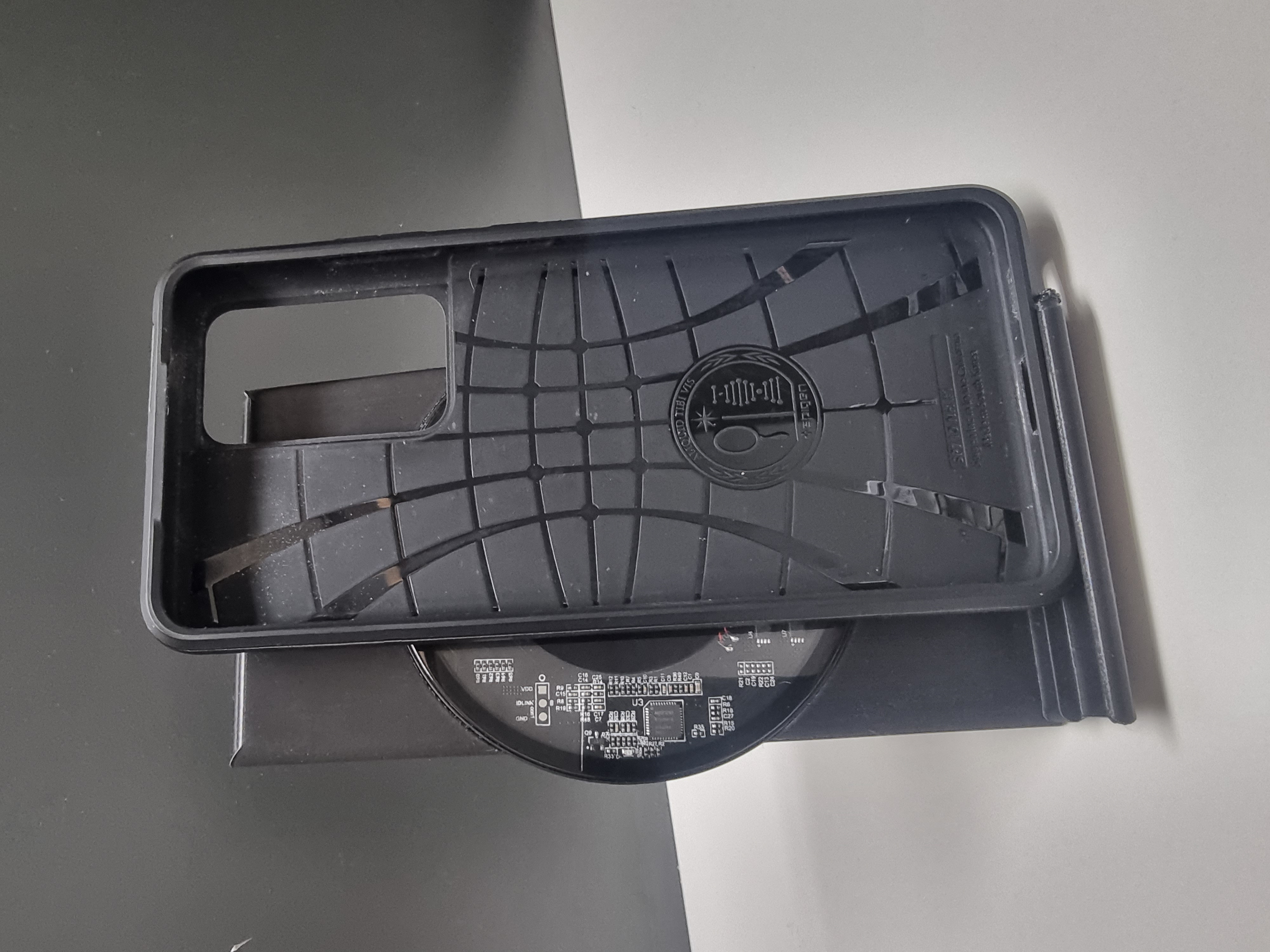 ChargeStance: The Smart 3D Phone Stand with Wireless Charging Port