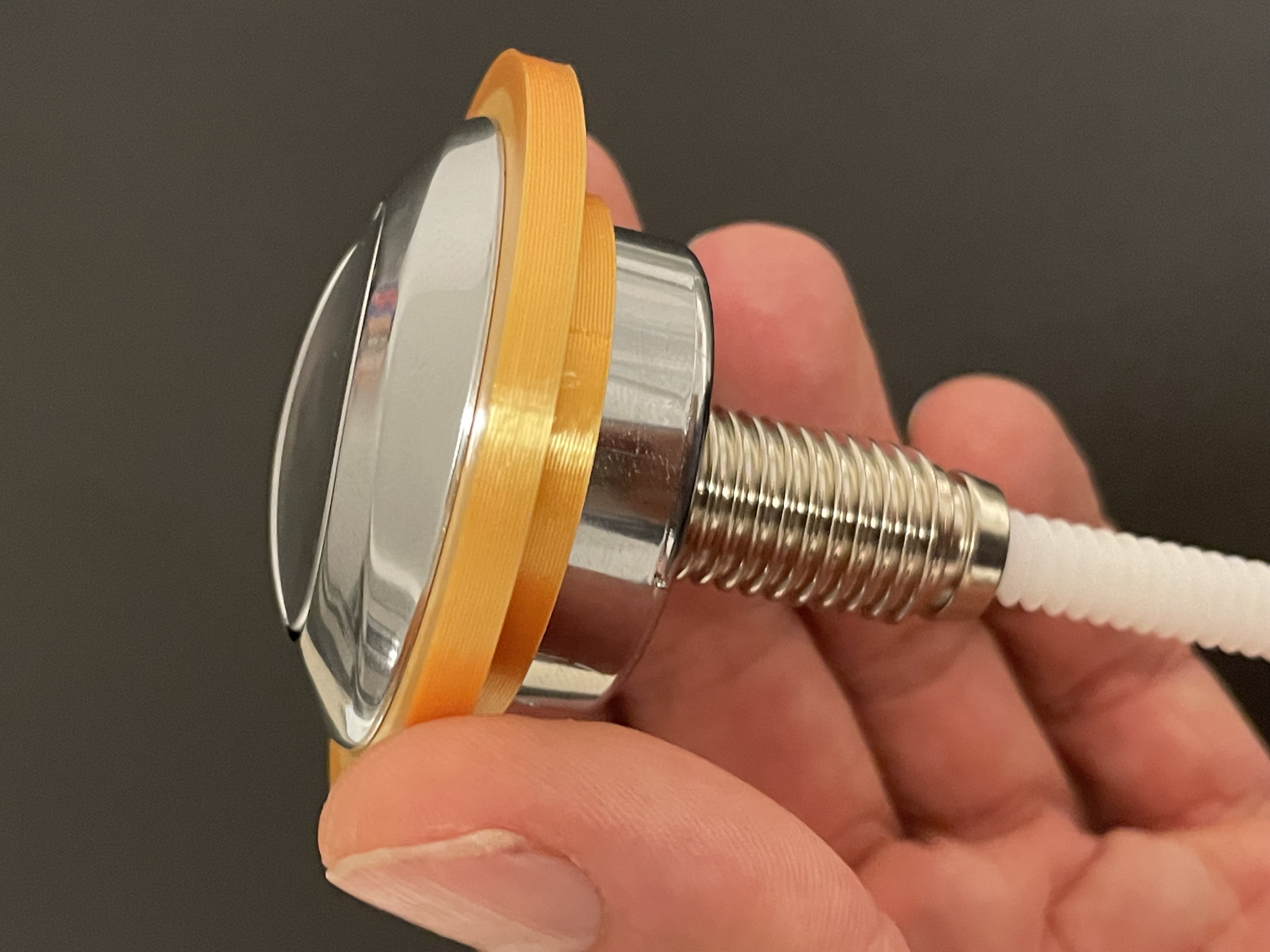 Siamp flush button ring pad
