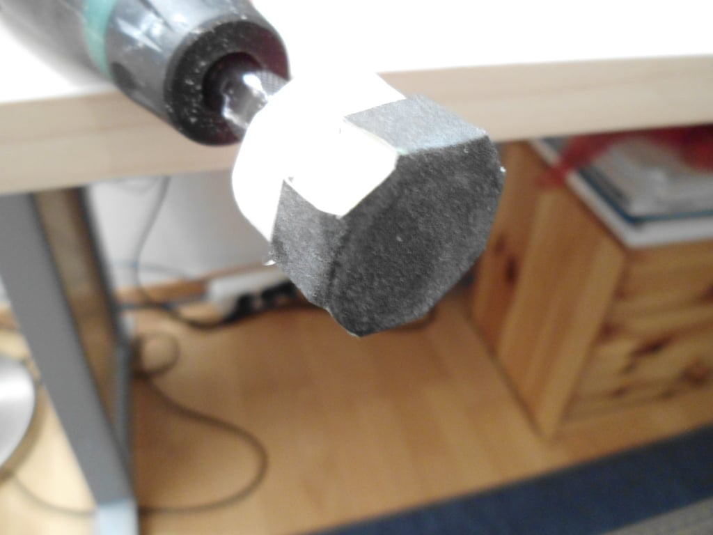 Sanding surfaces with your dremel/proxon