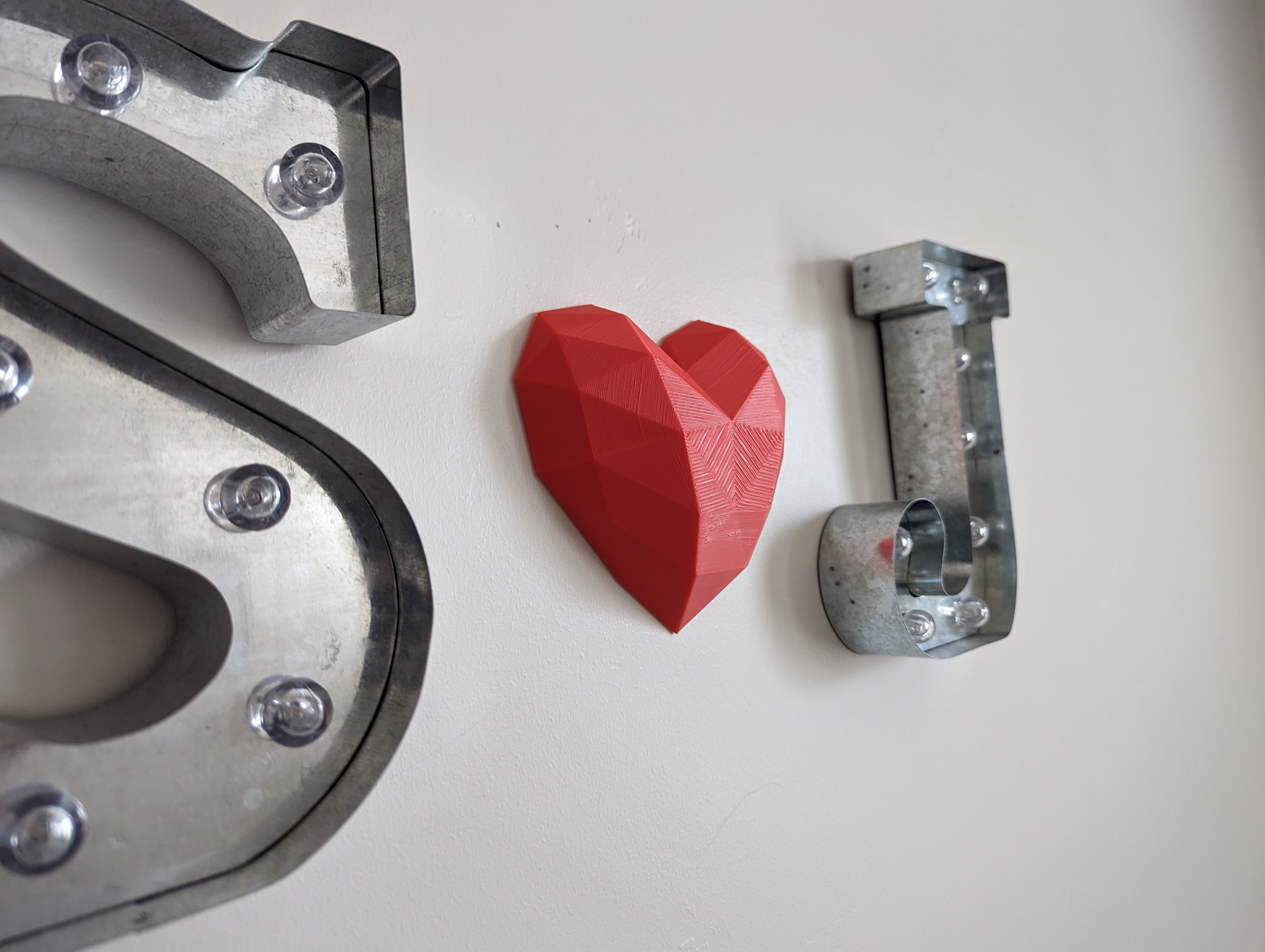 Low Polygon Heart - Flat Base by AnuragD | Download free STL model ...