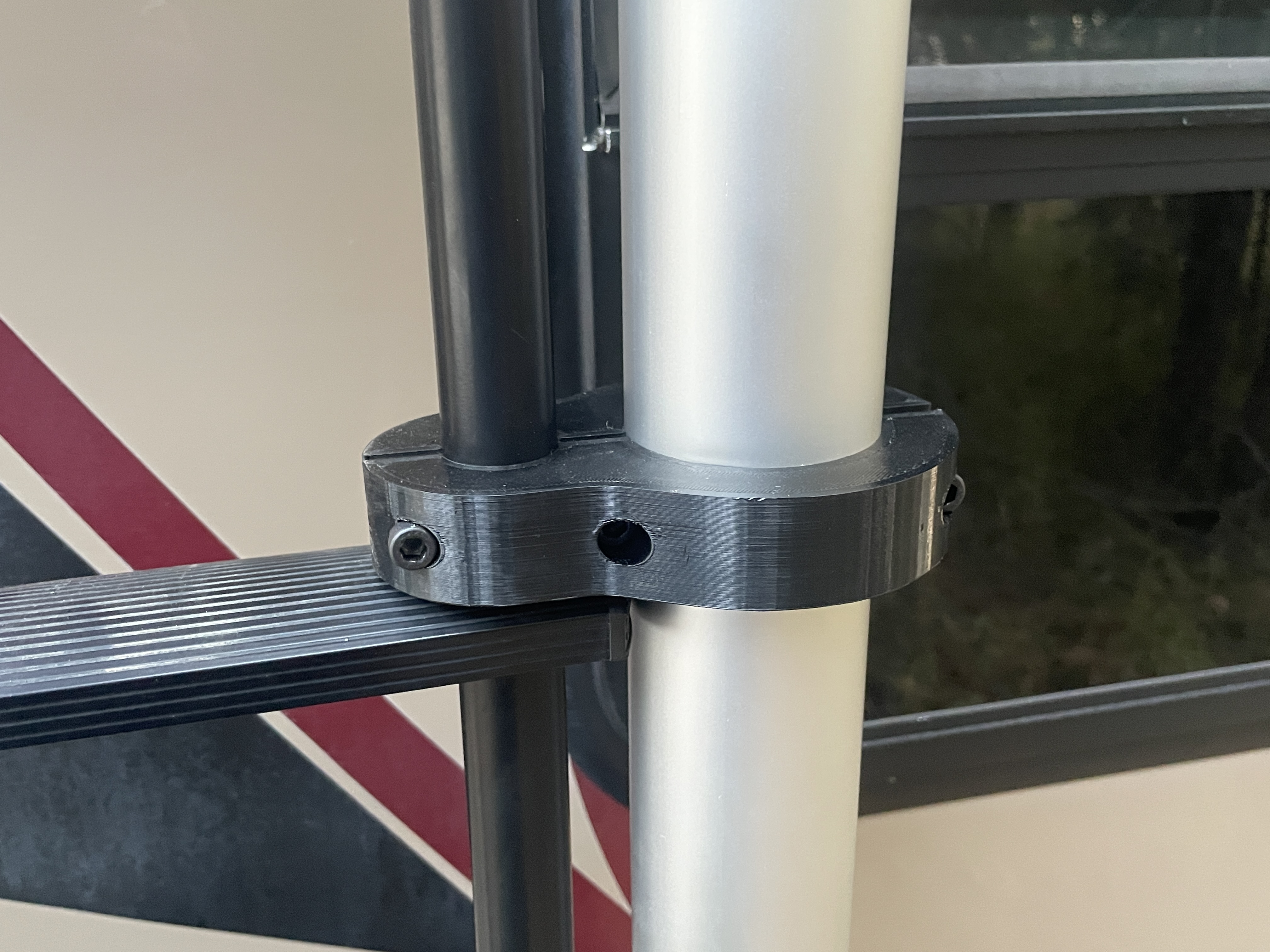 RV Ladder Flagpole Mount