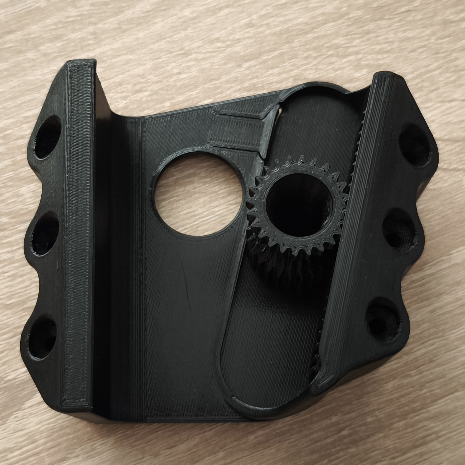 Gravity Broom Holder 35-45 mm