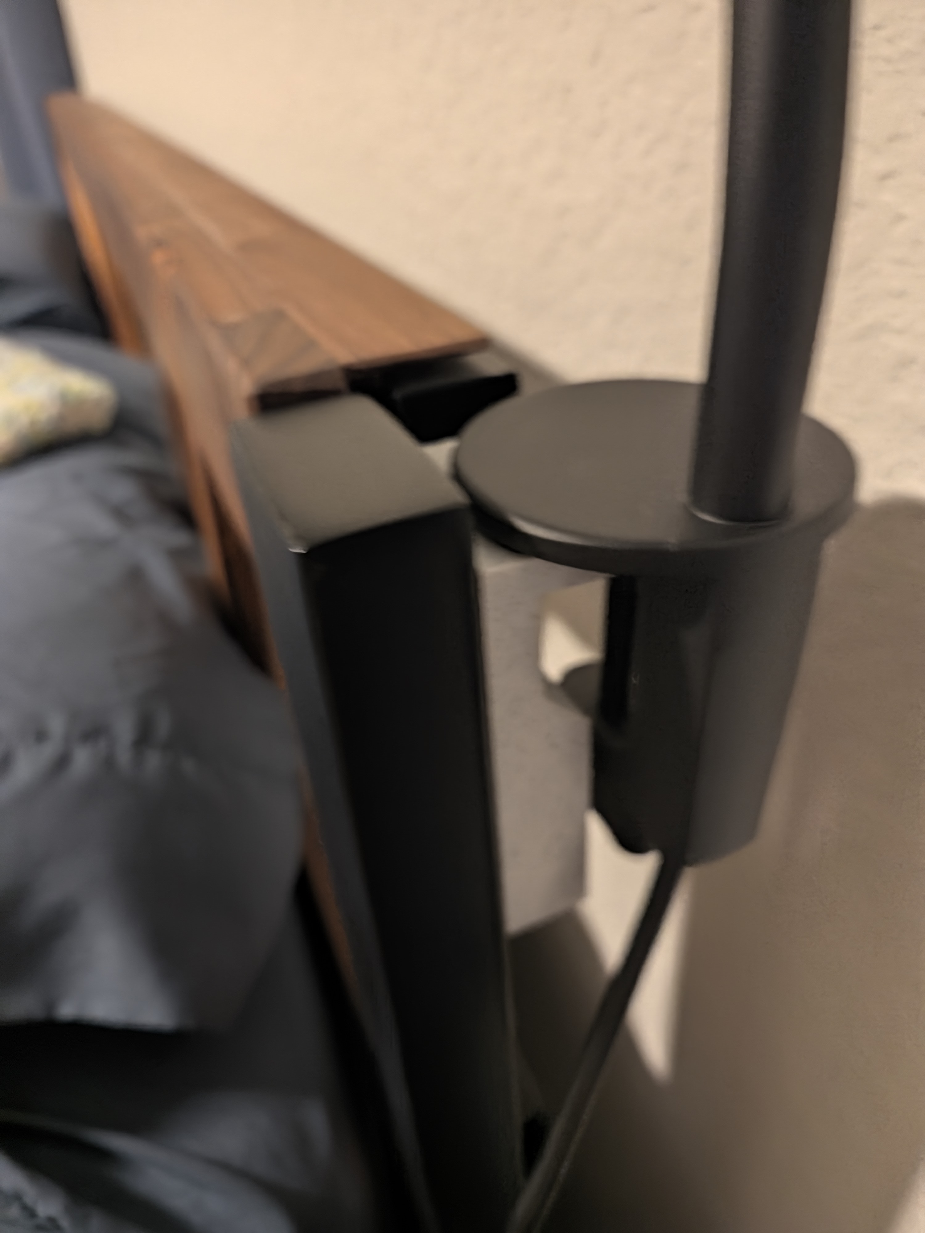 Light stand for reading light