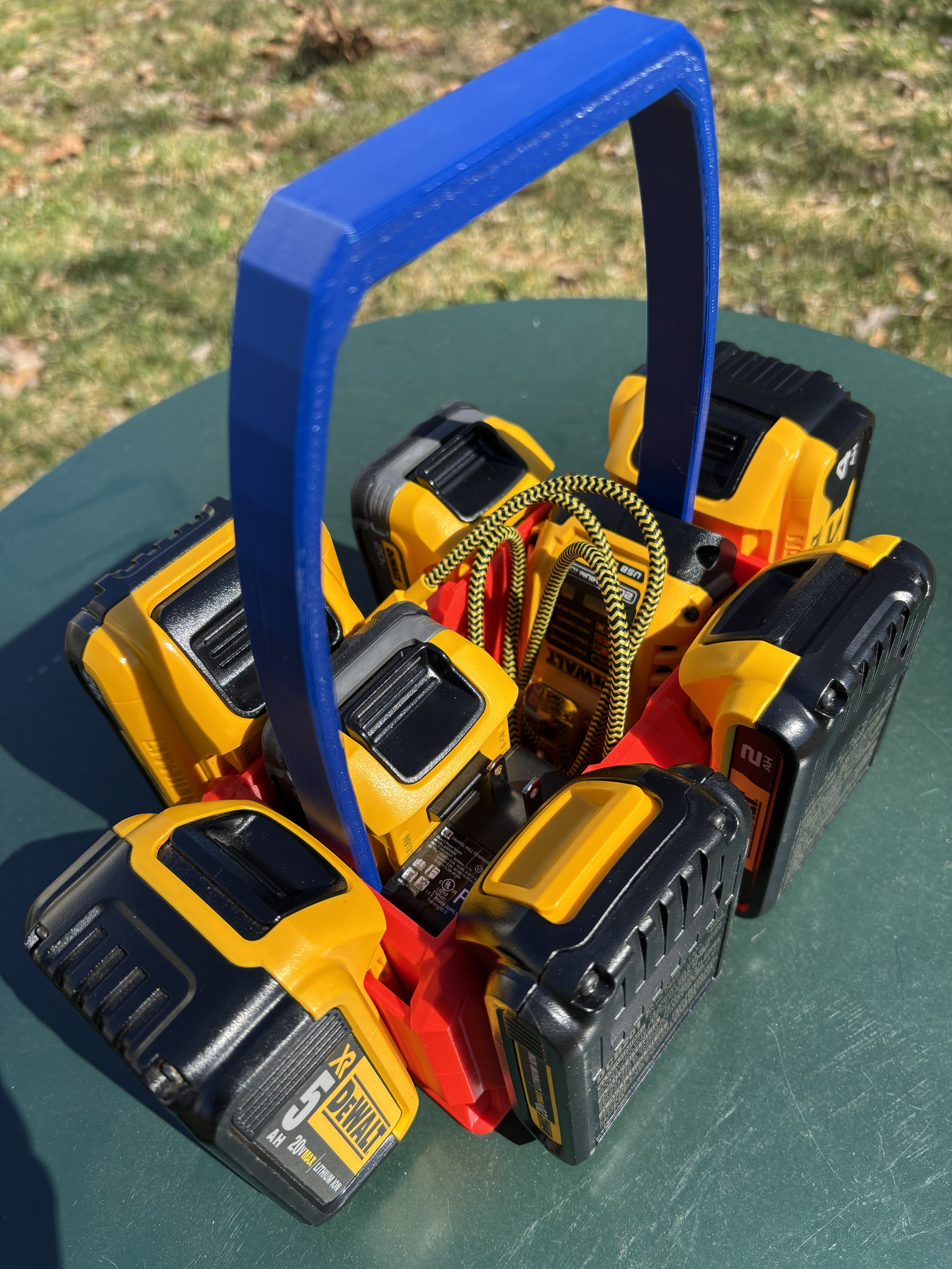 DeWALT Battery Caddy / Carrier / Holder 6-Pack - Expanded
