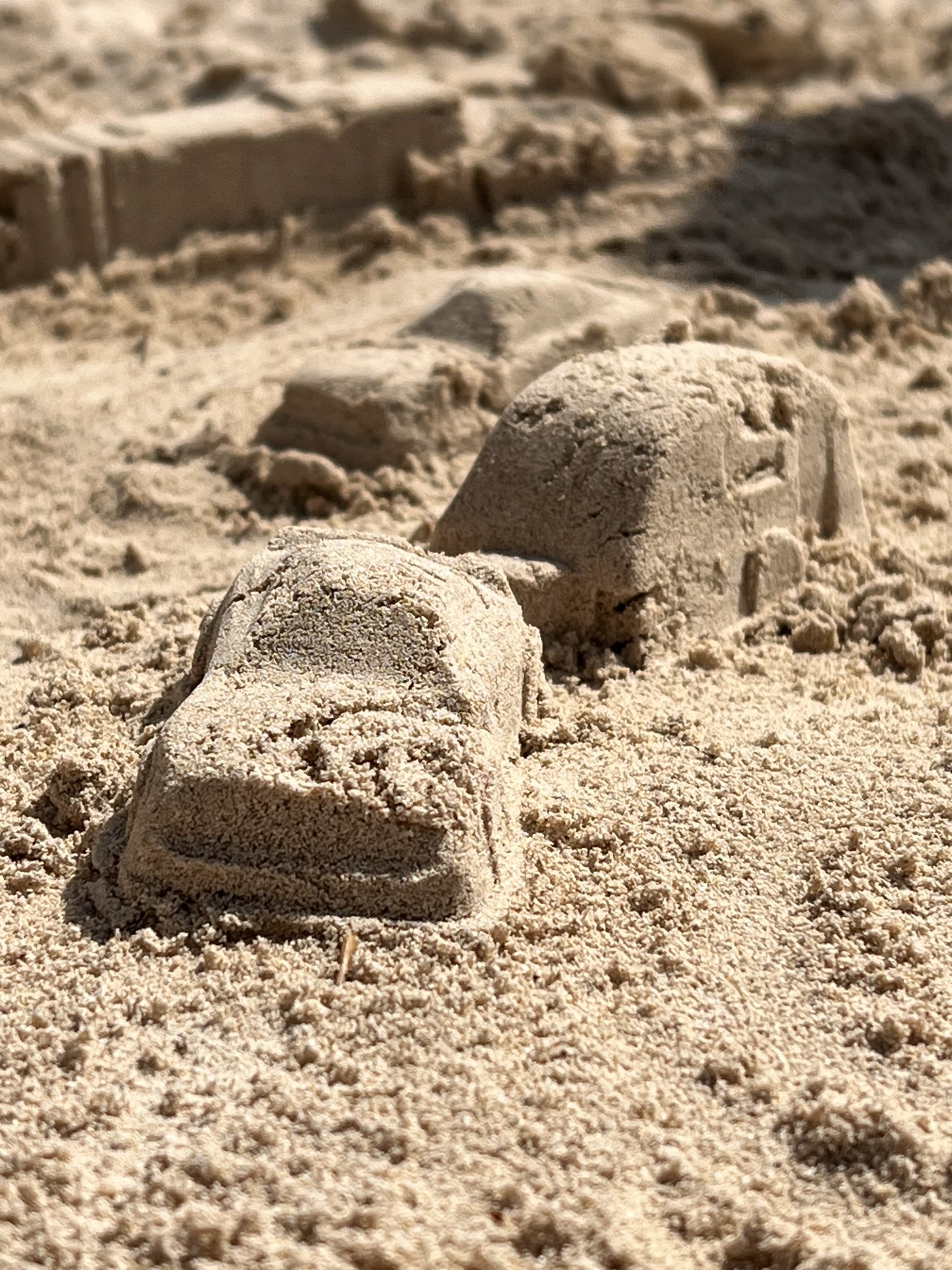 Infinite long bus and cars - Sand Molds
