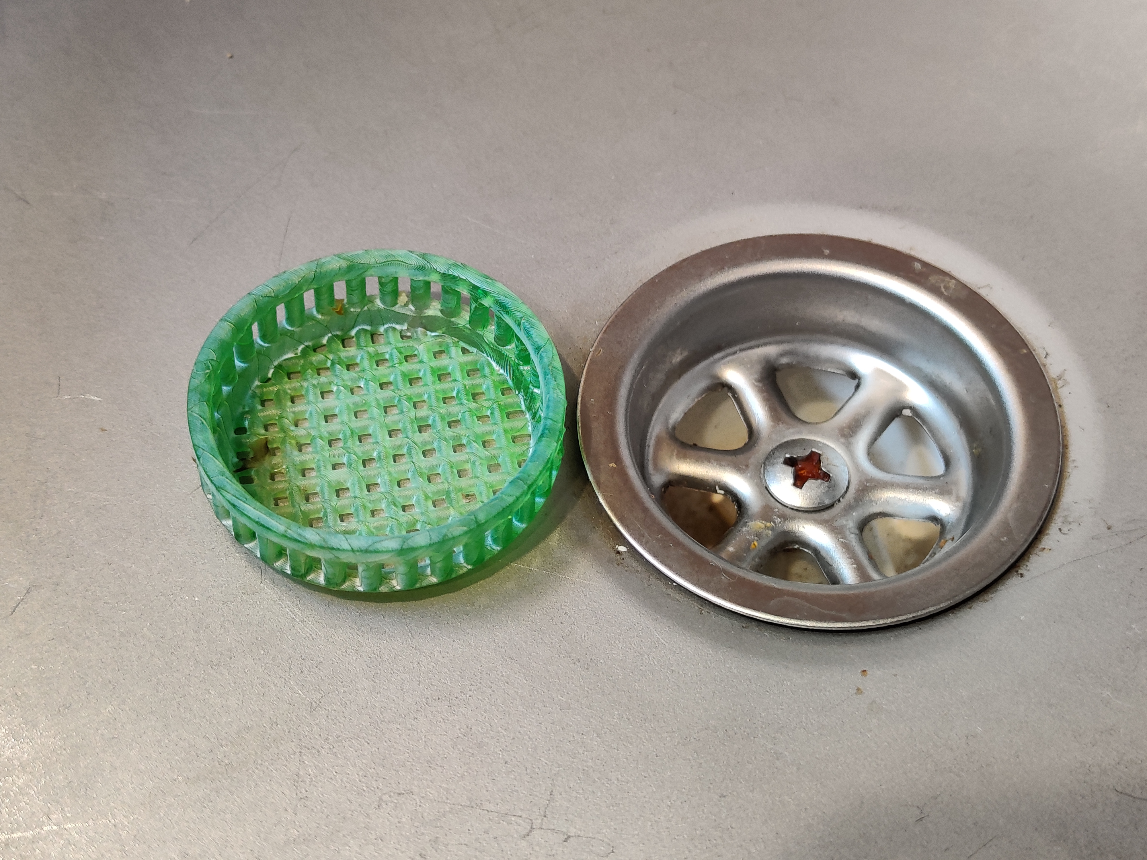 Sinkstrainer for motorhomes
