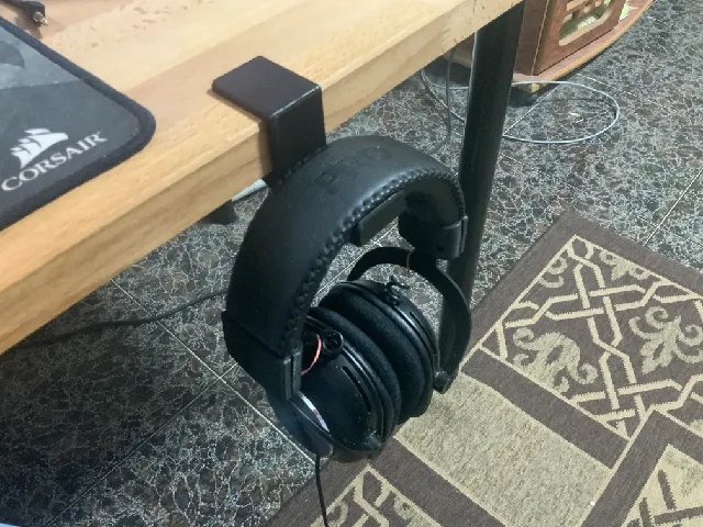 low profile headset hanger table side