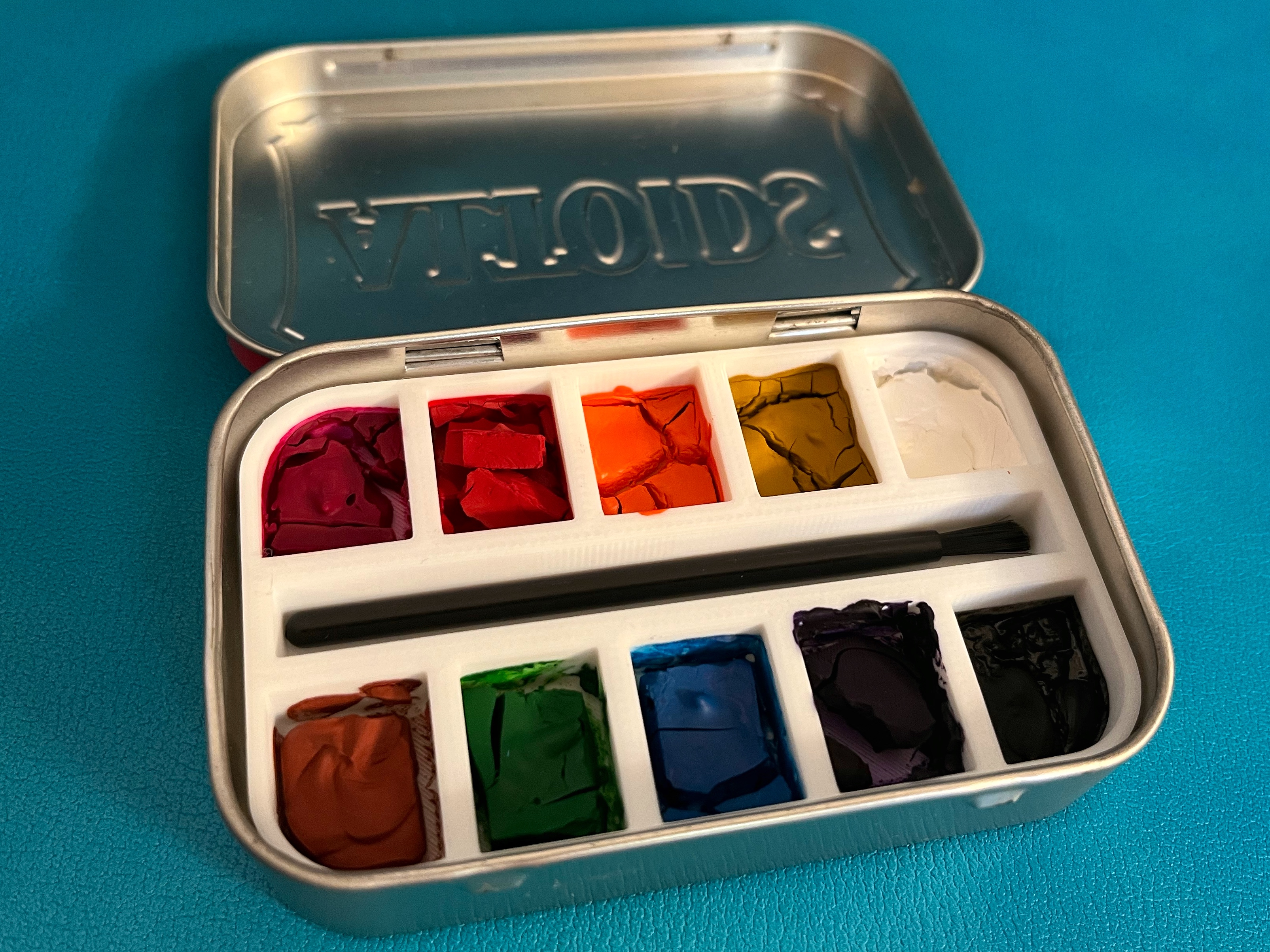 Altoids 10 well watercolor palette with brush well