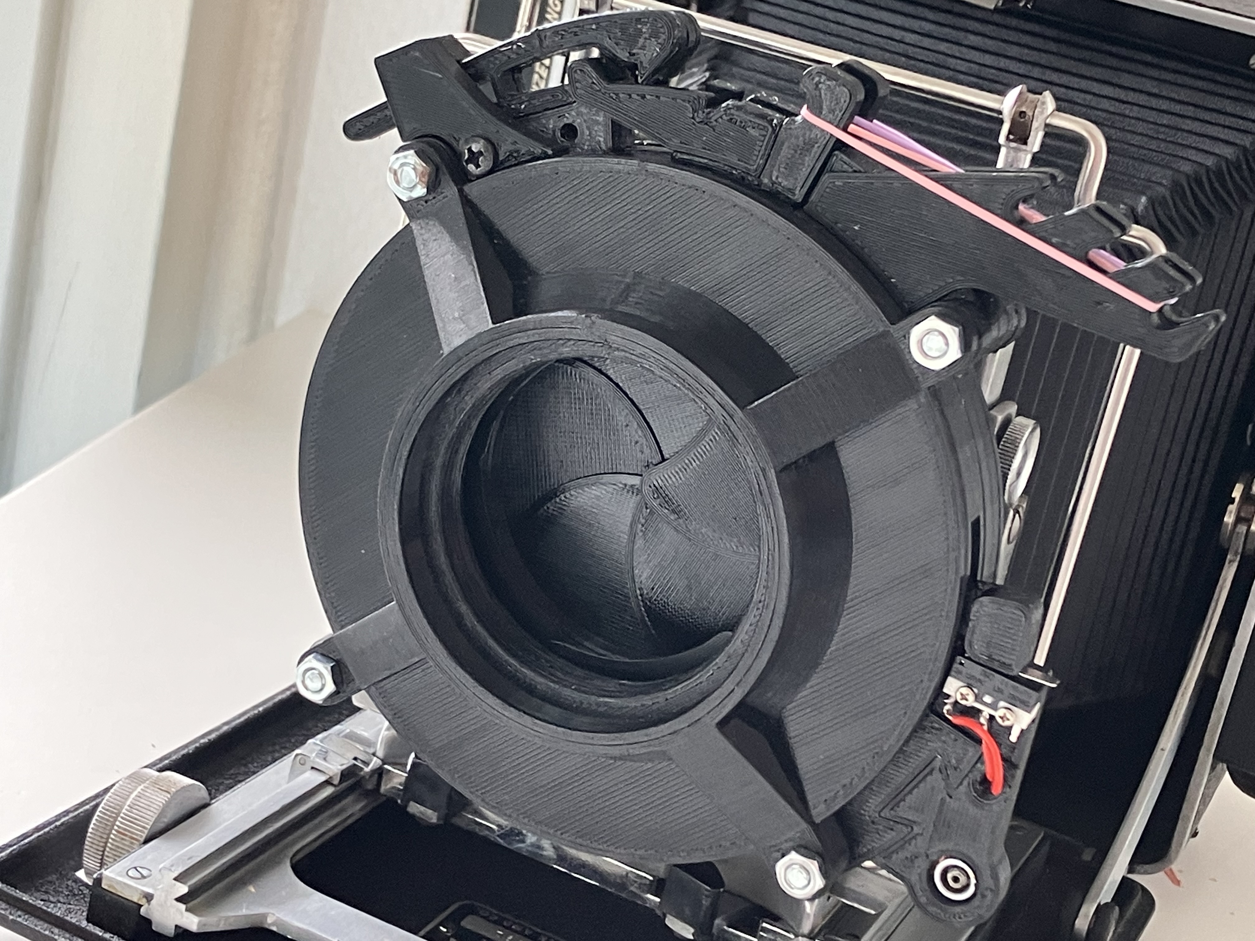 Miniatura 17 do modelo 3D Large Format Camera Leaf Shutter