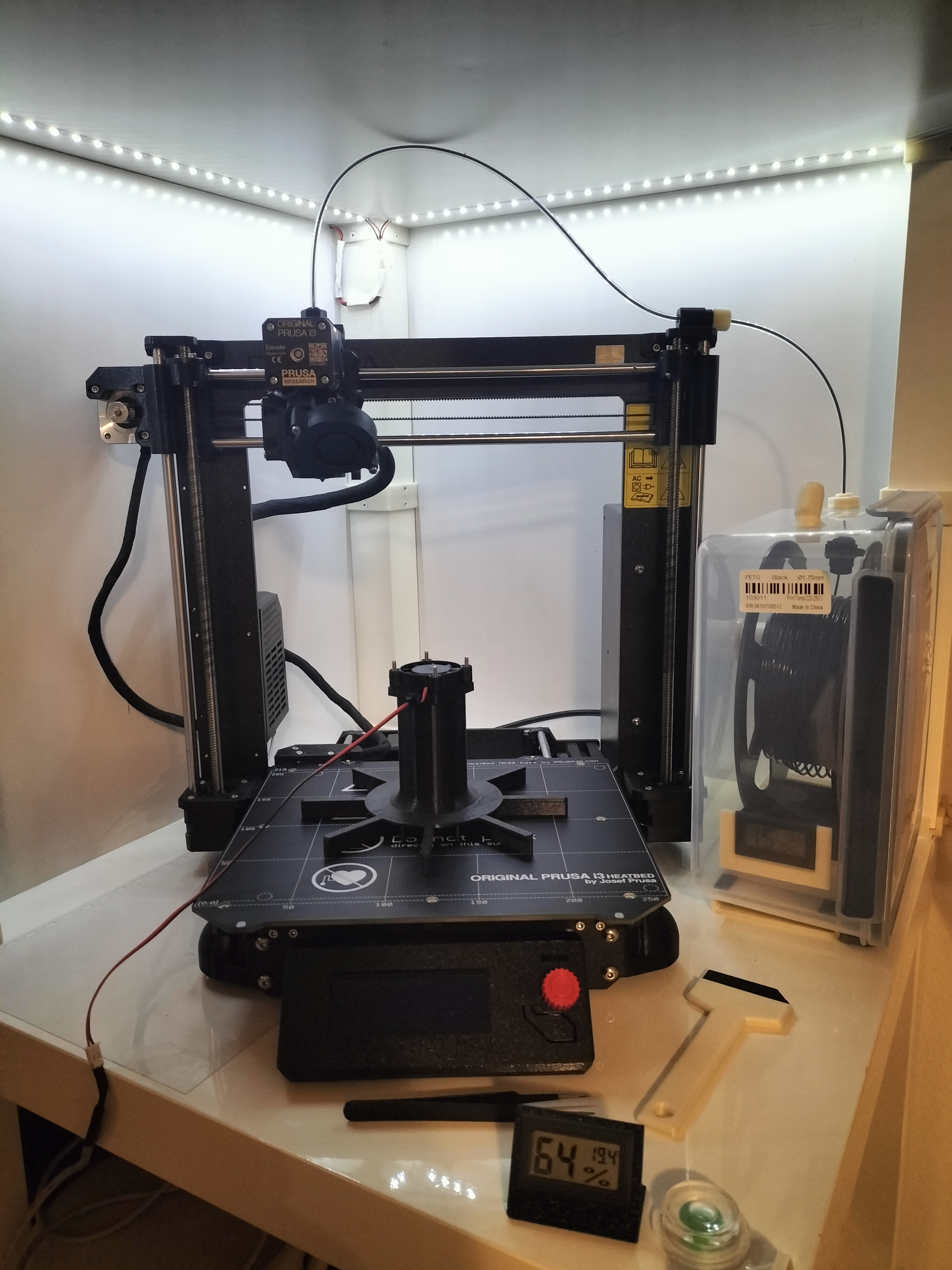 DIY Print Bed Filament Dryer by Leftcetio