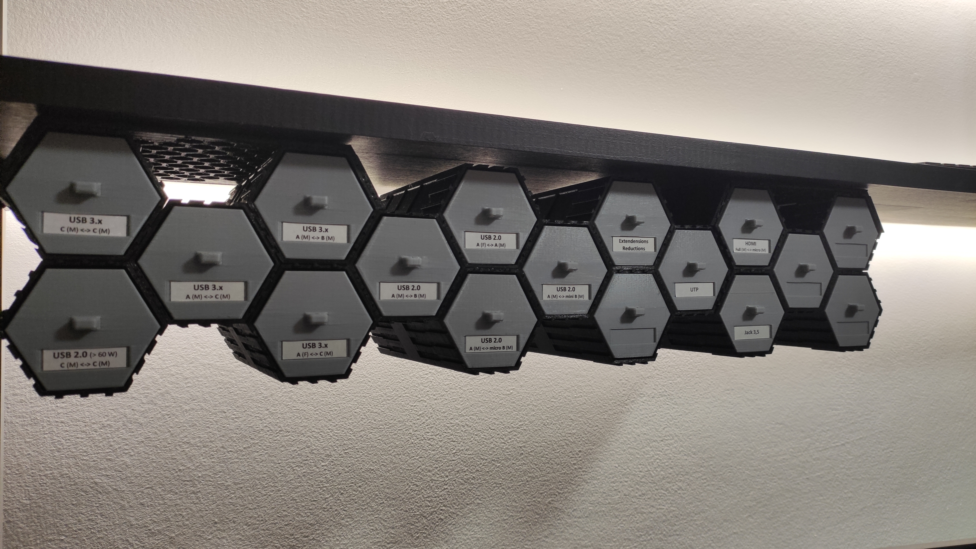 Miniatura 3 do modelo 3D Modular hexagonal boxes - drawers