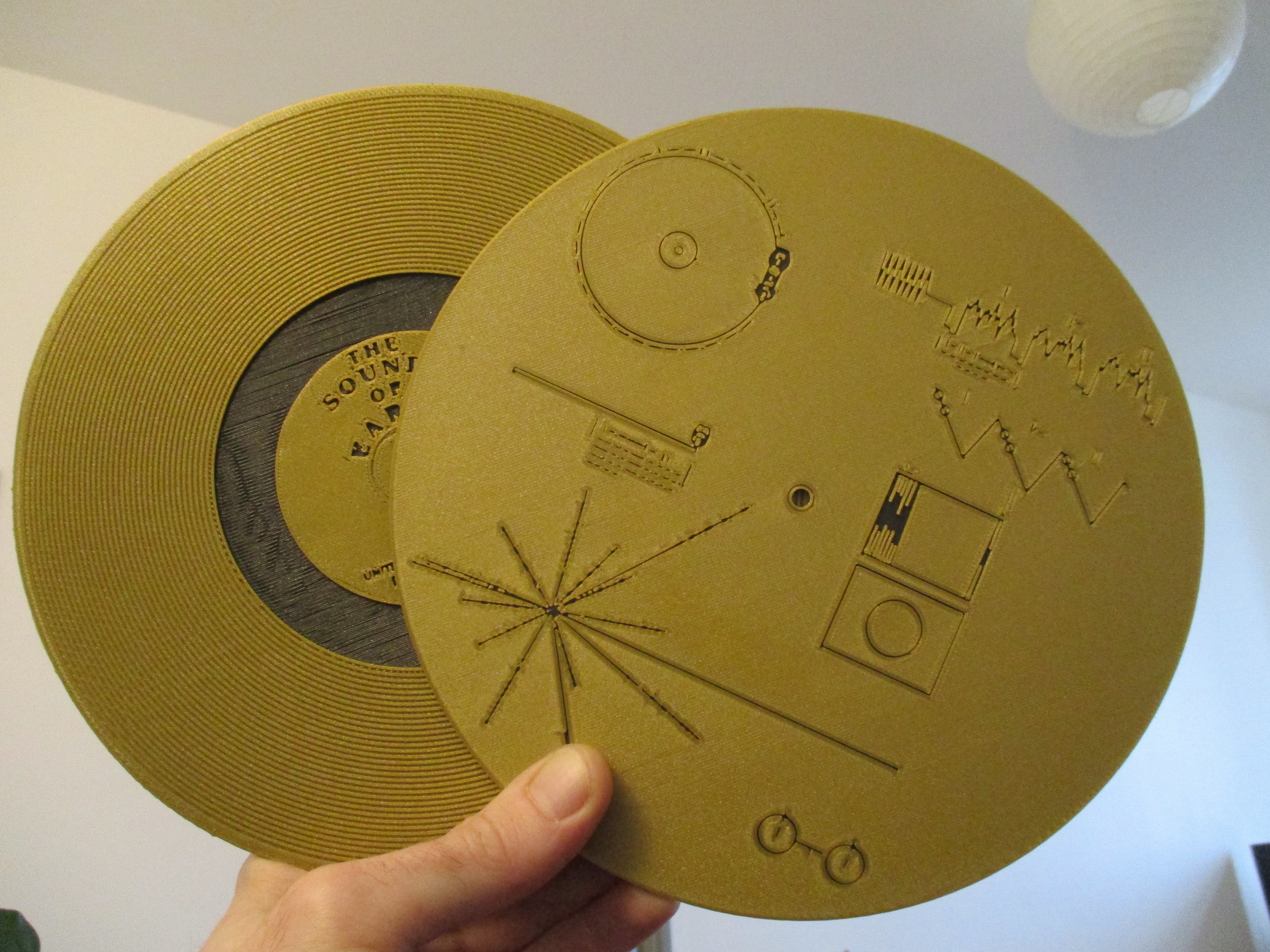 VOYAGER Golden Record (1977) - 2 Sides