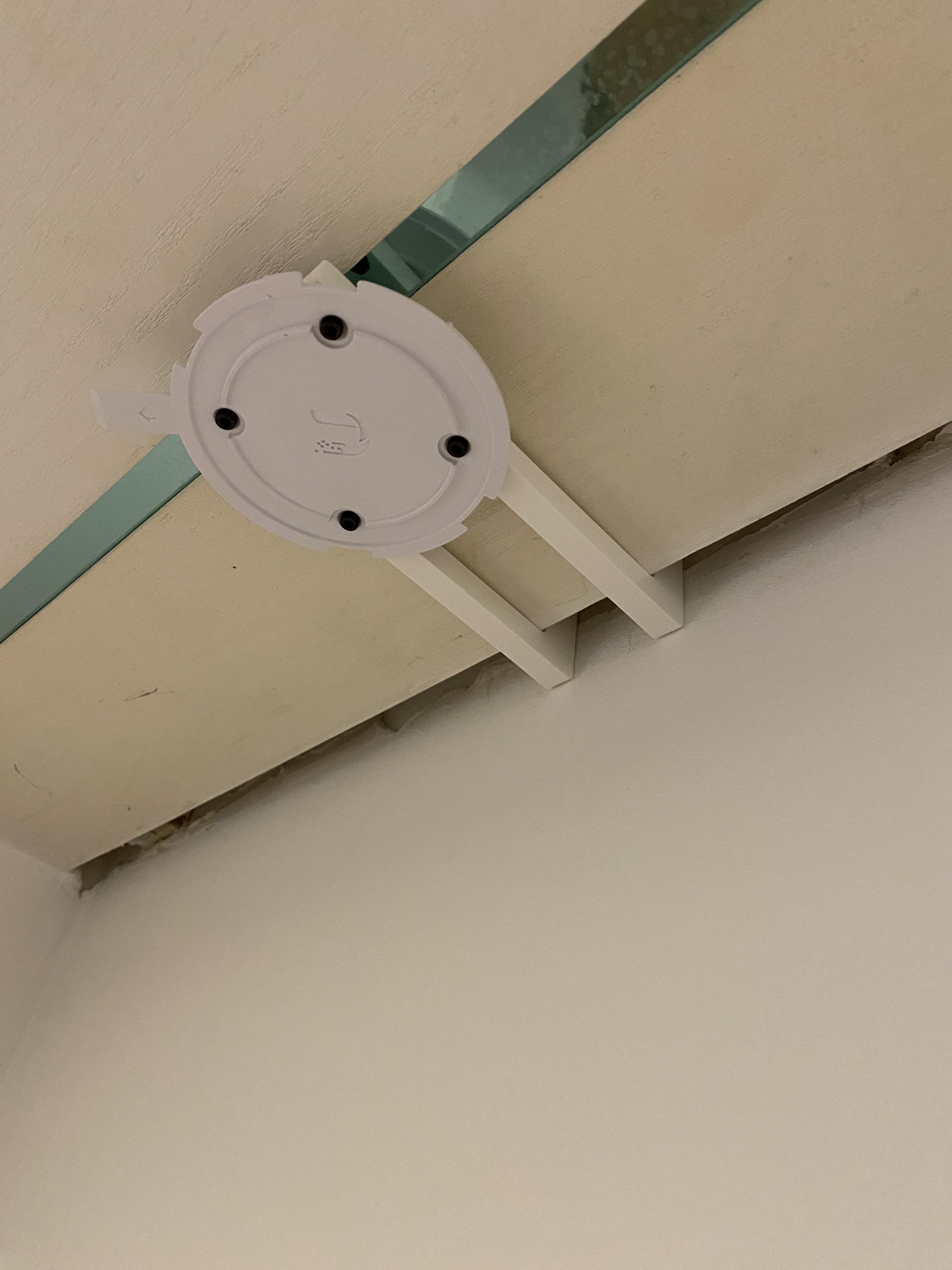 Ubiquiti UniFi 6 Lite - U6-Lite ceiling mount