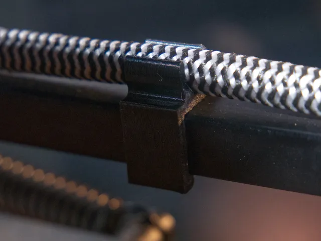 XLR Cable Clip for Microphone Arm
