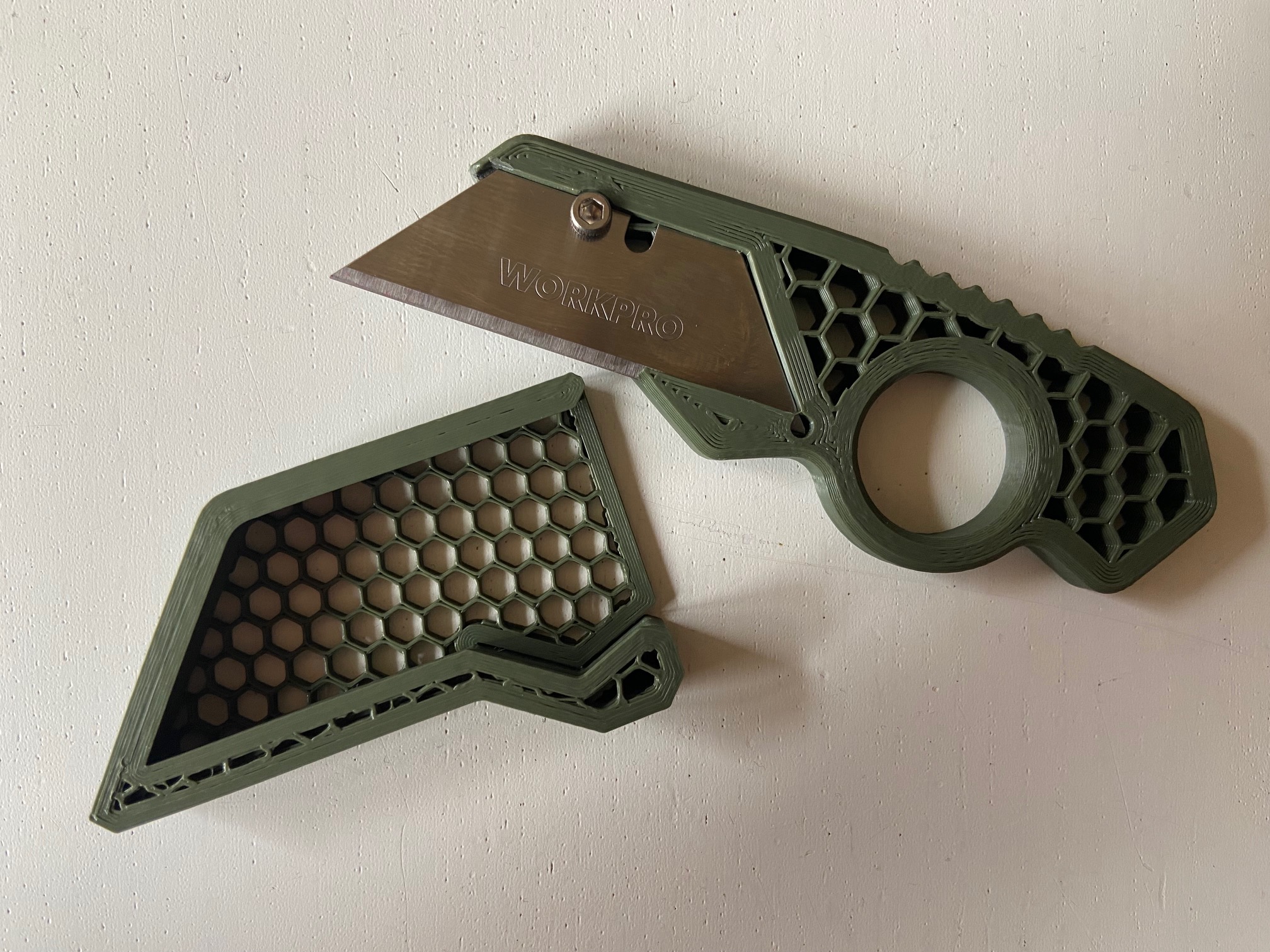 Shorty knife cover