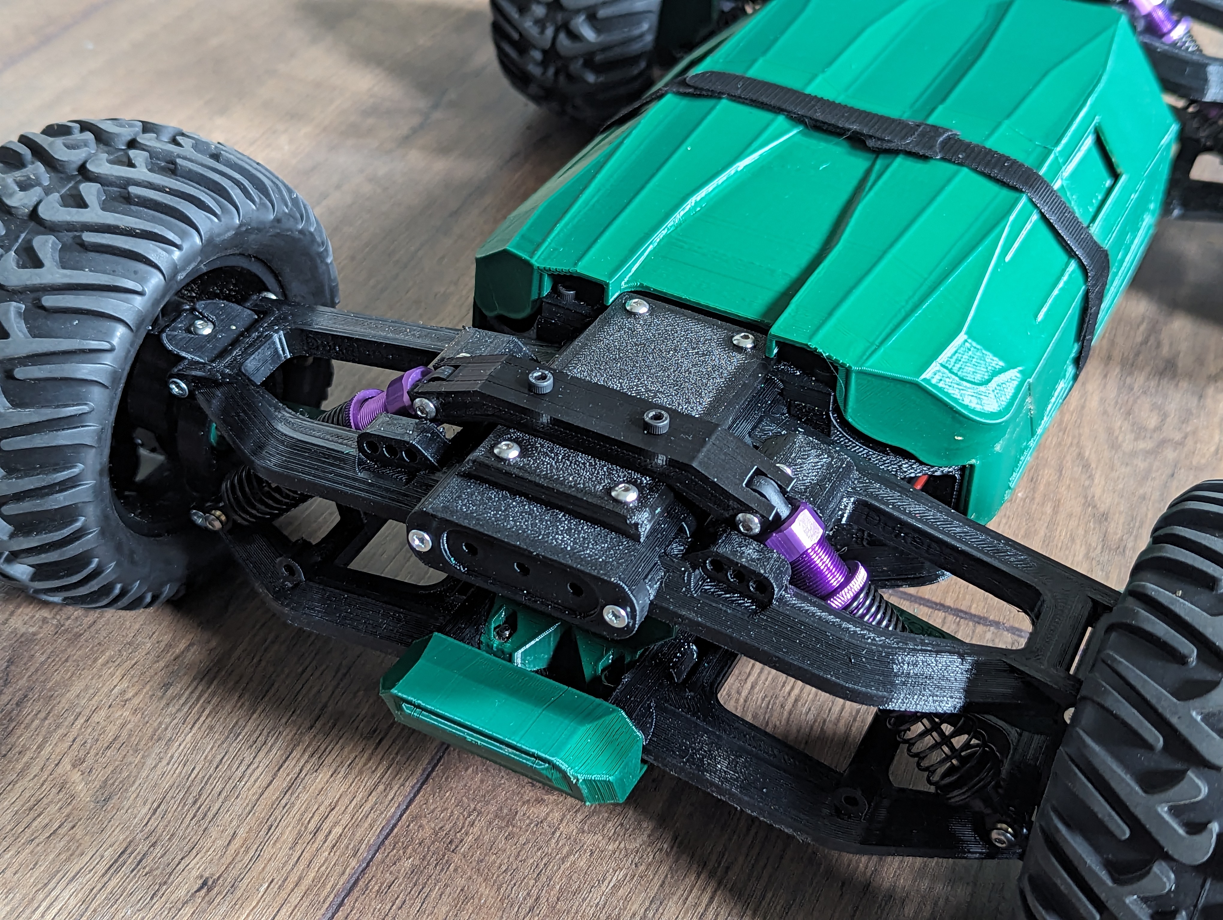 Shock tower brackets for Dukedoks Cramer RC Truggy car