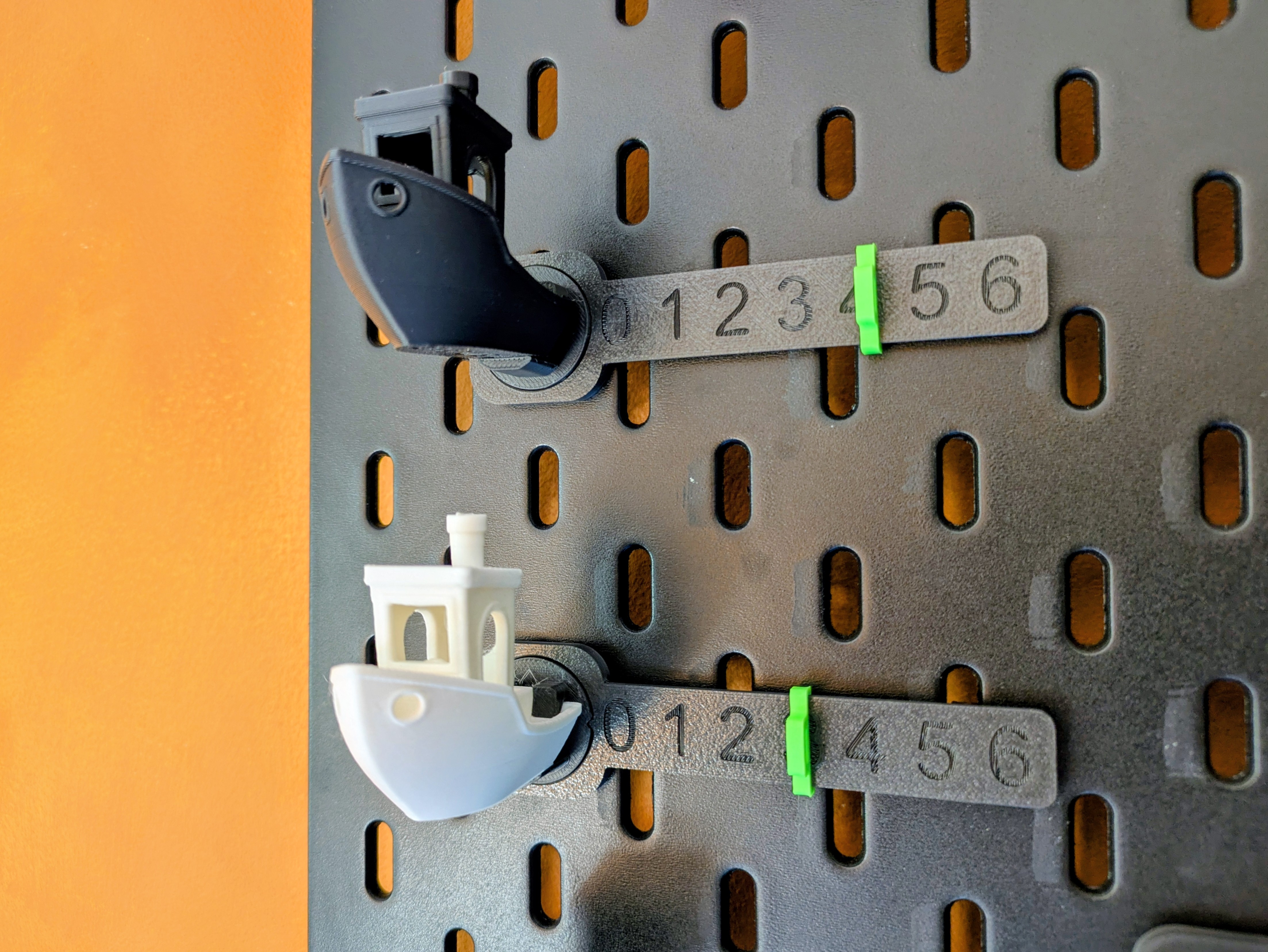 Modular Filament Stock Indicator for IKEA SKÅDIS or Free Mount