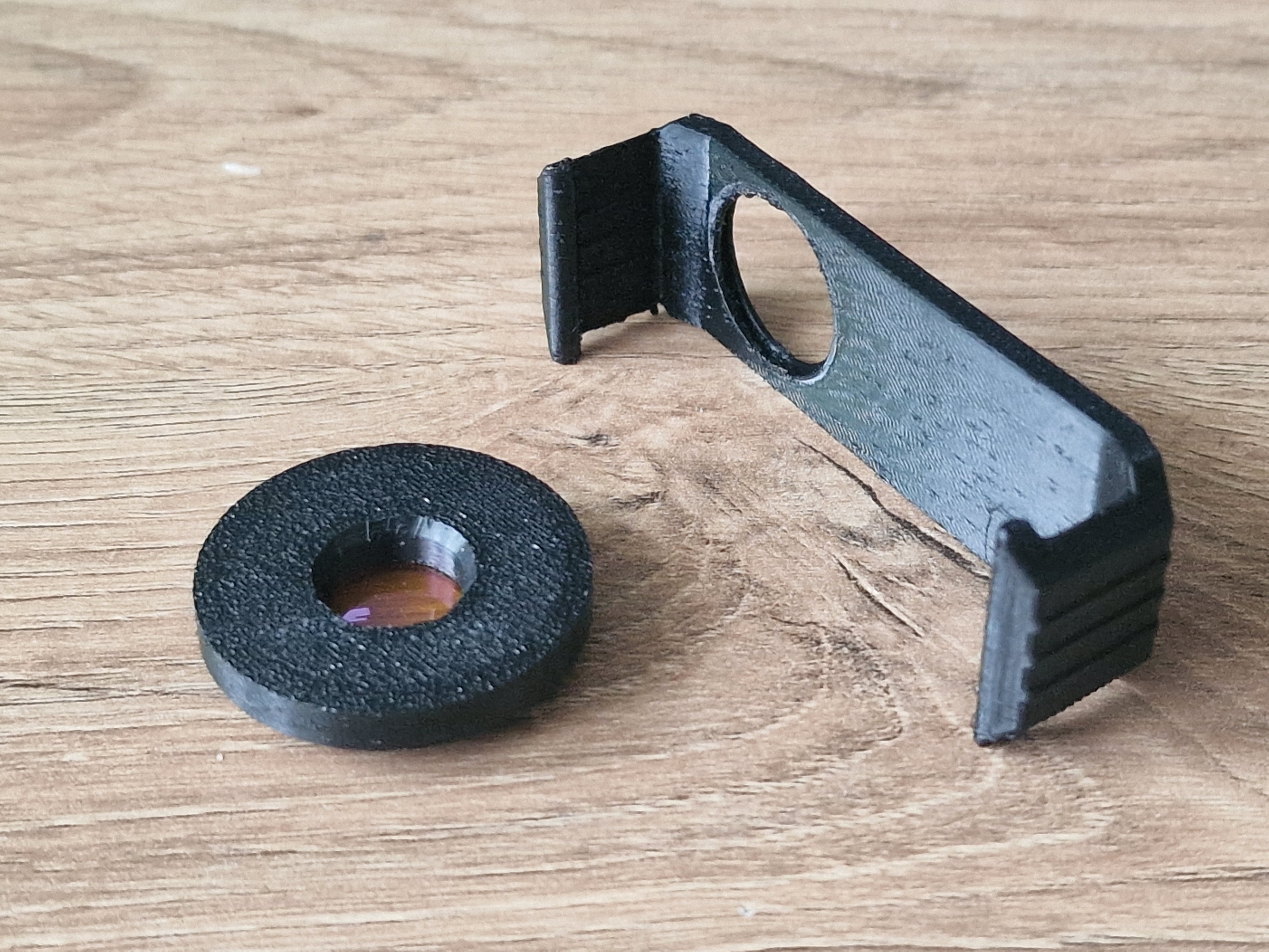 Macro lens holder for Thermal Master P1 thermal camera