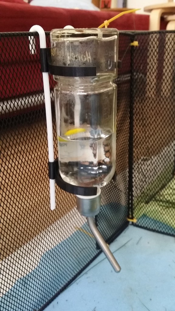 Rodent water bottle variable holding clamp 44 / 59mm