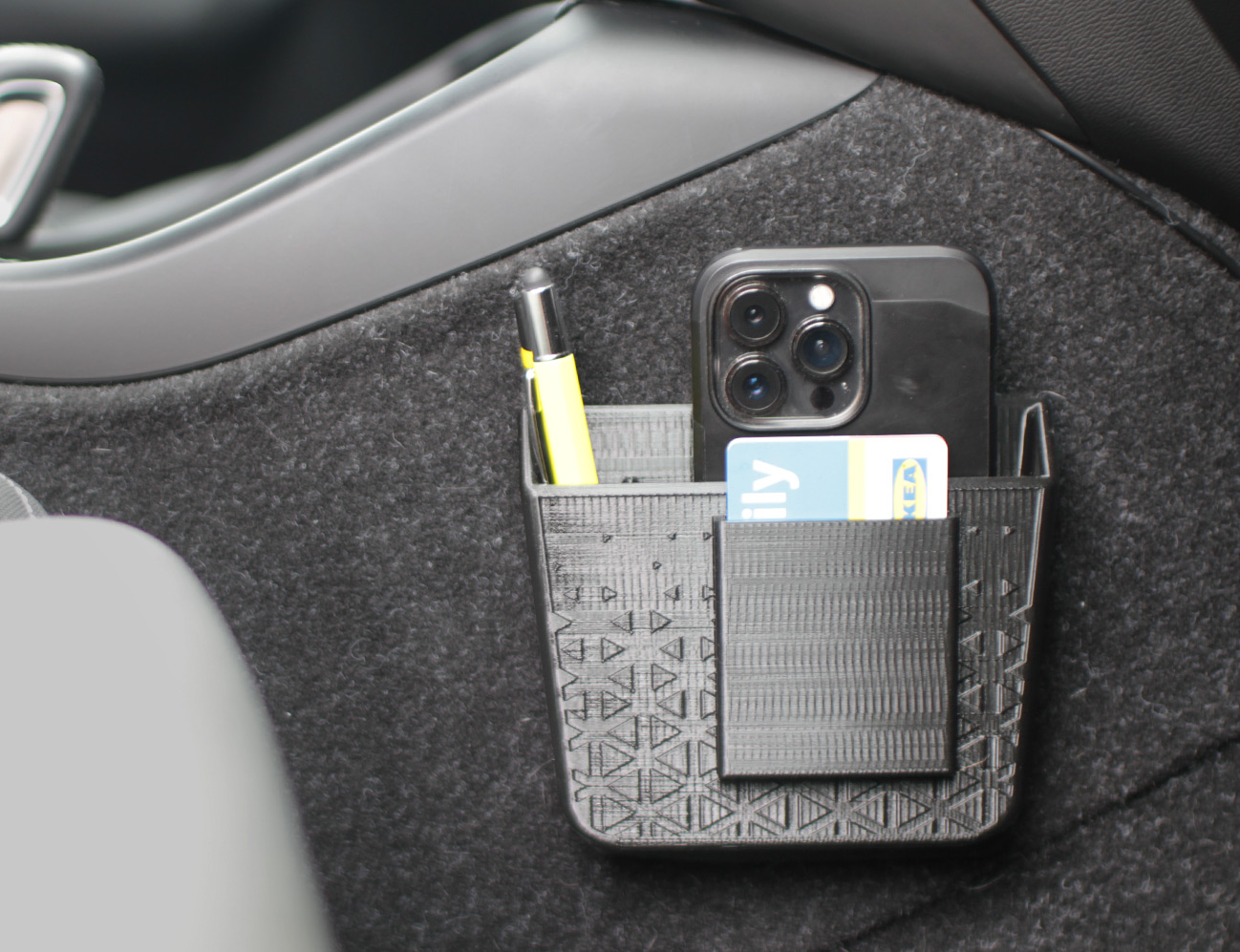 Beautiful and elegant car organizer attached with velcro (for phone, cards, pen)