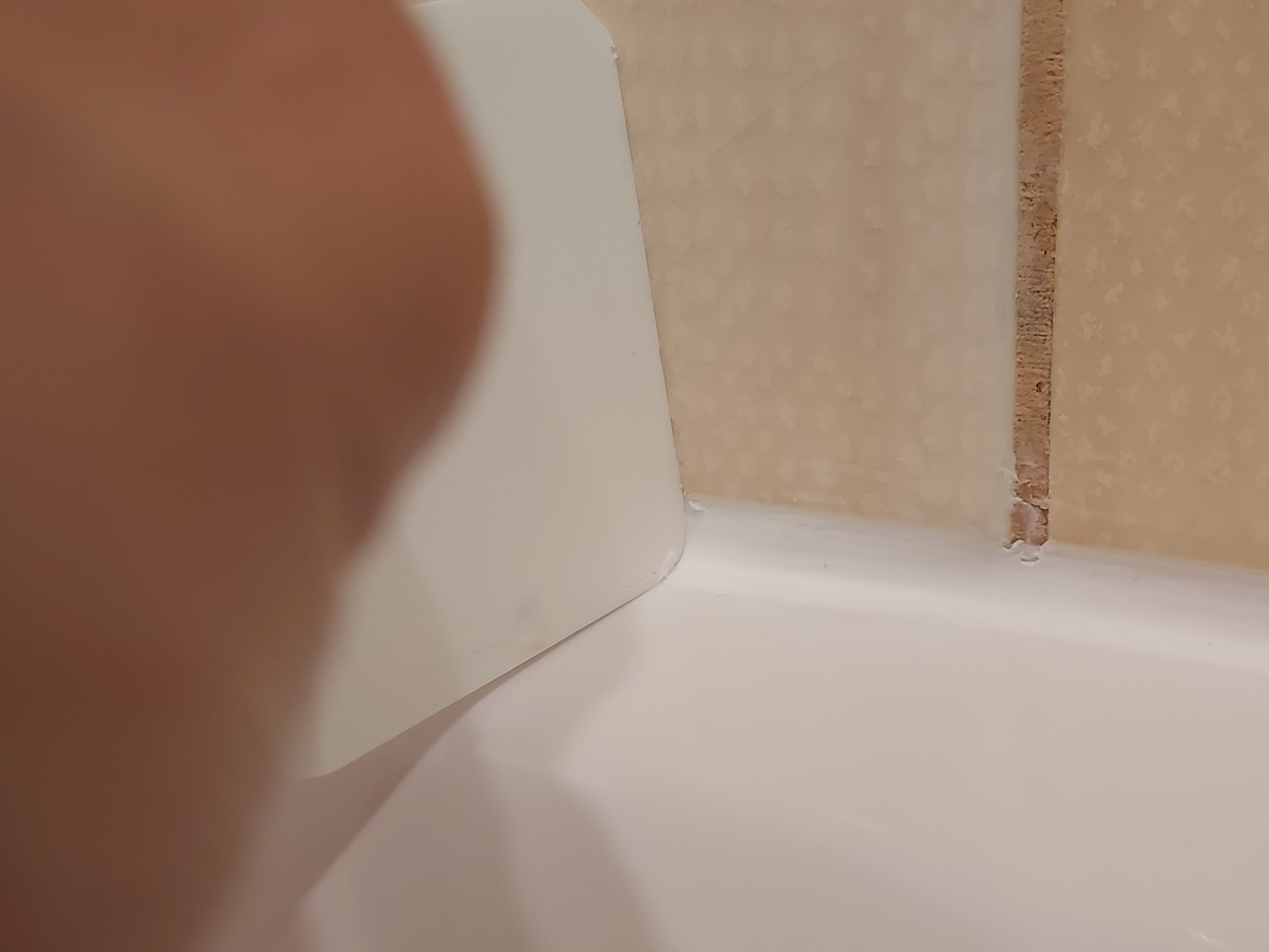 Silicone Caulking / Silicone sealant straightener