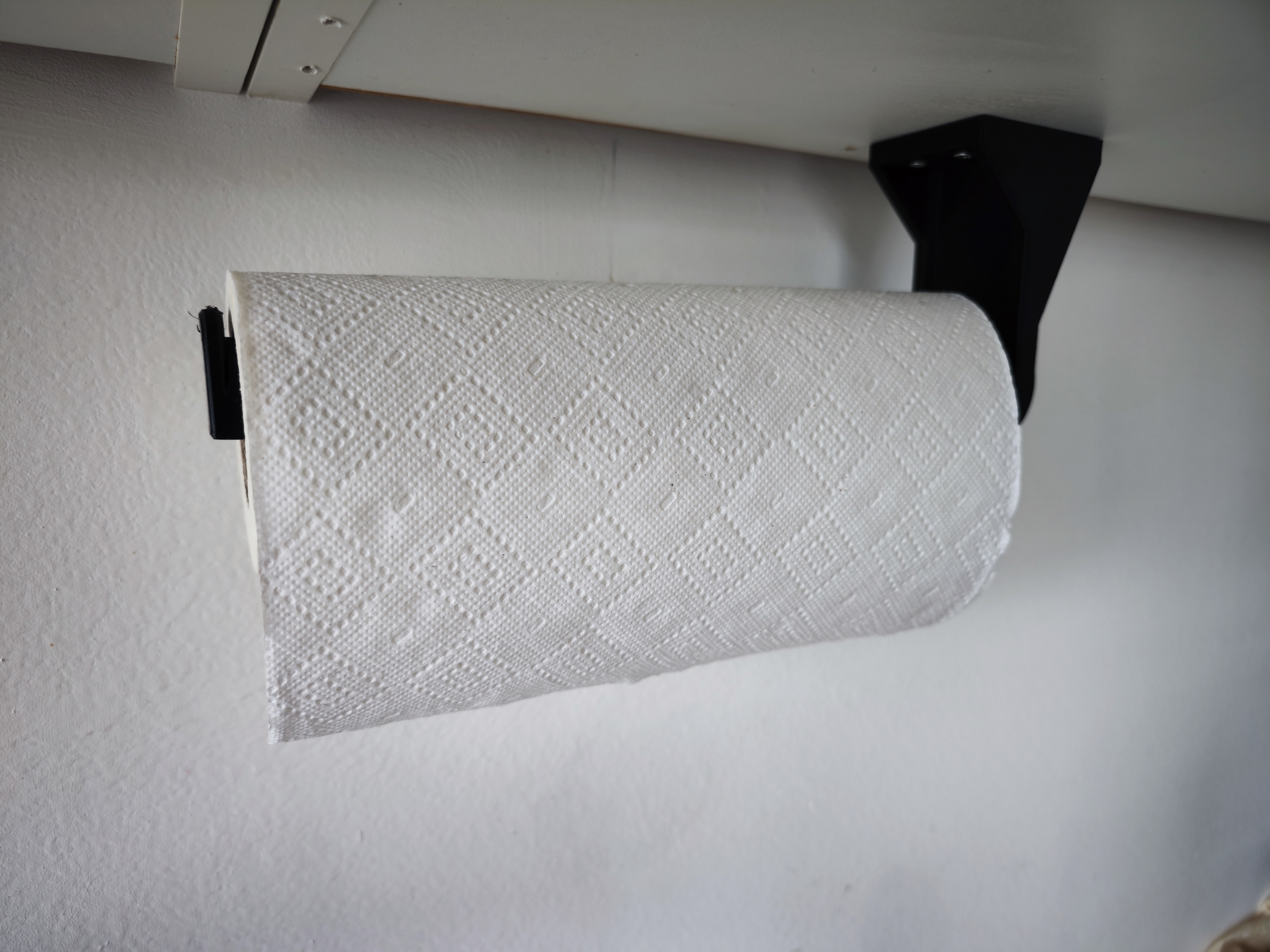 Paper towel holder