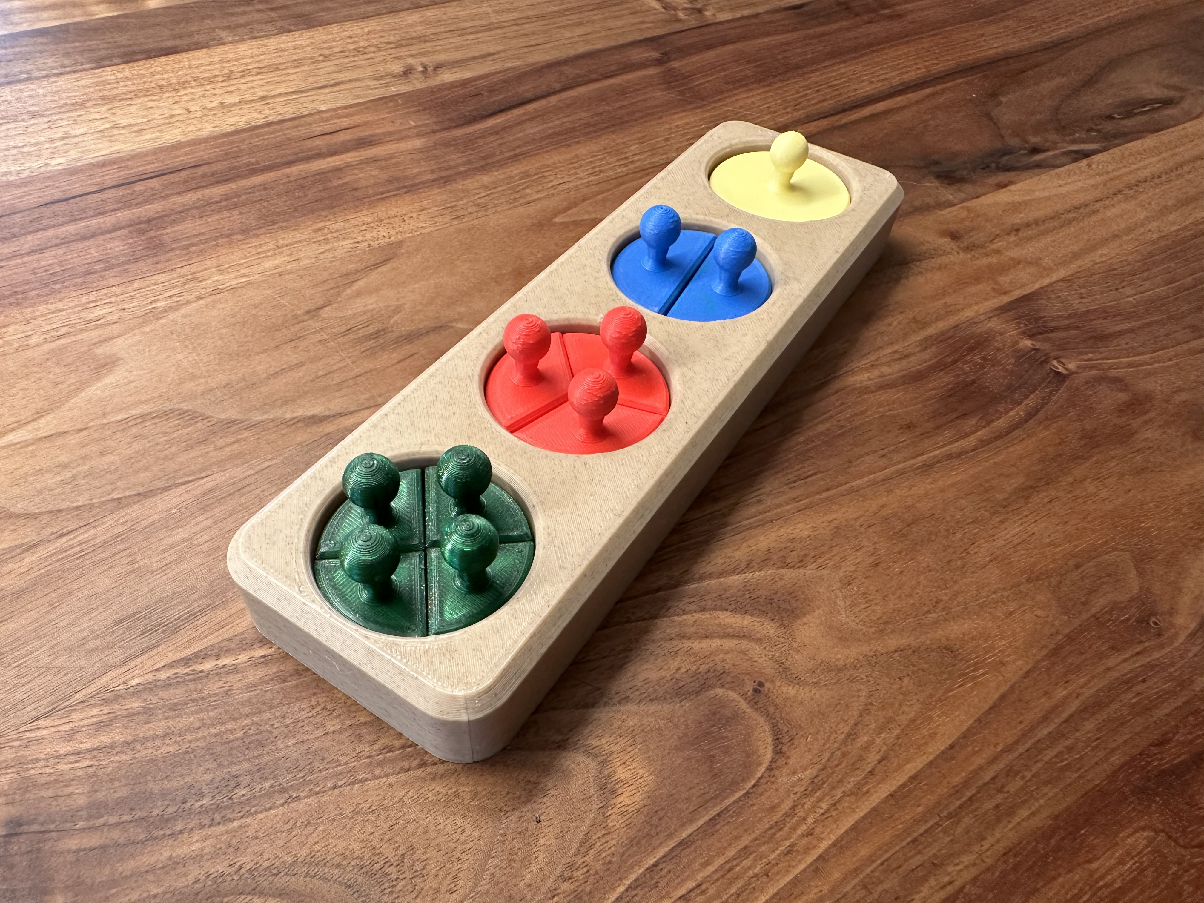 Montessori geometric sorting puzzle - circle