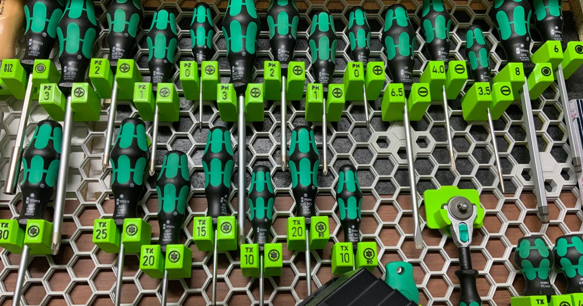Wera screwdriver holders for storage wall by Chris_300m