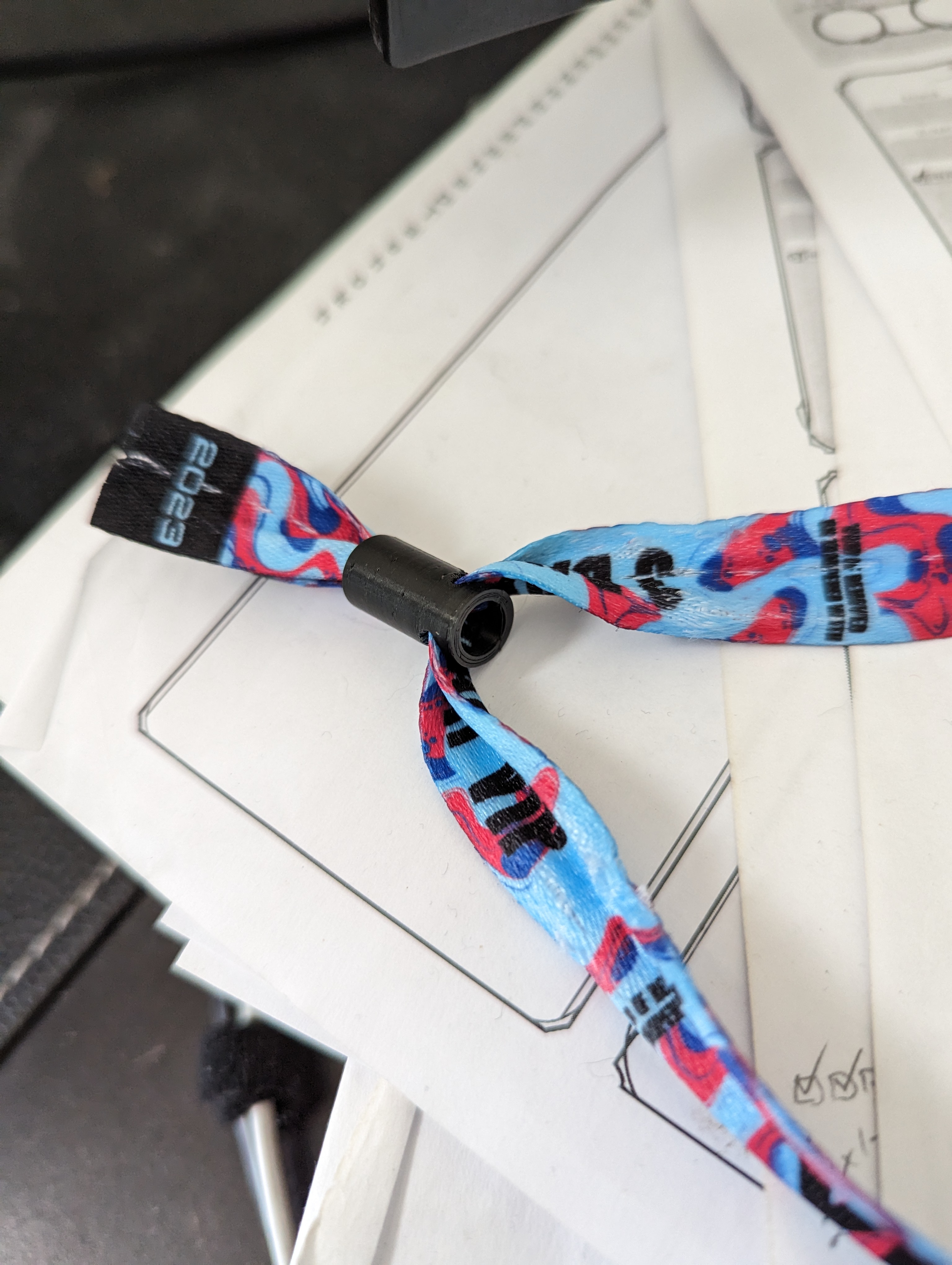 Music Festival / Concert / Wristband Clip - Veld 2023