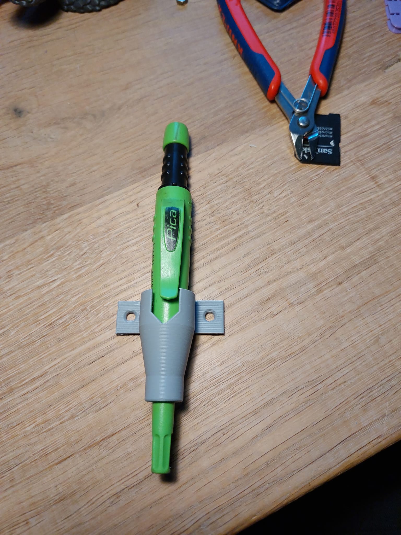 Pica pencil holder
