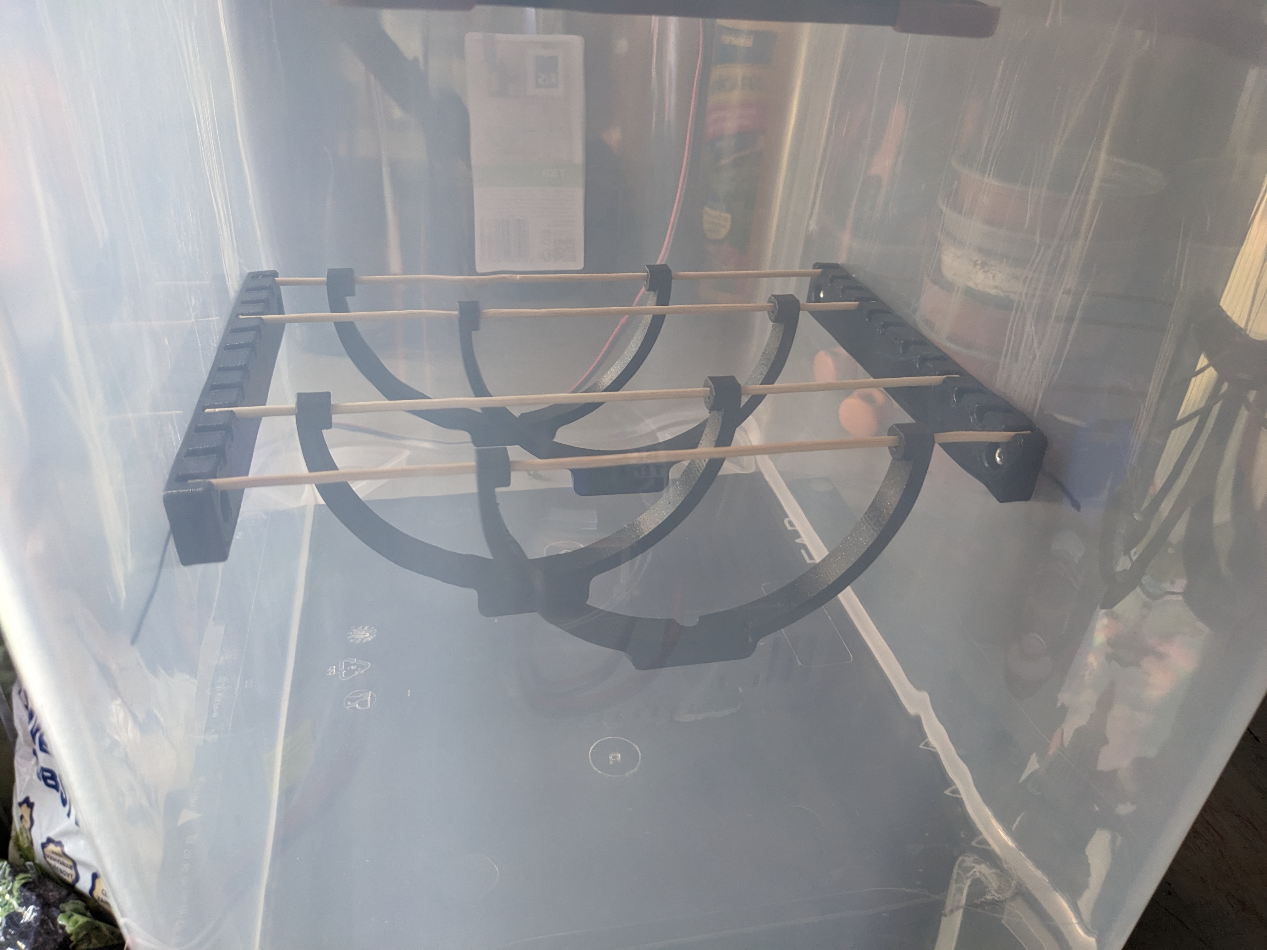 Acetone vapor box holder