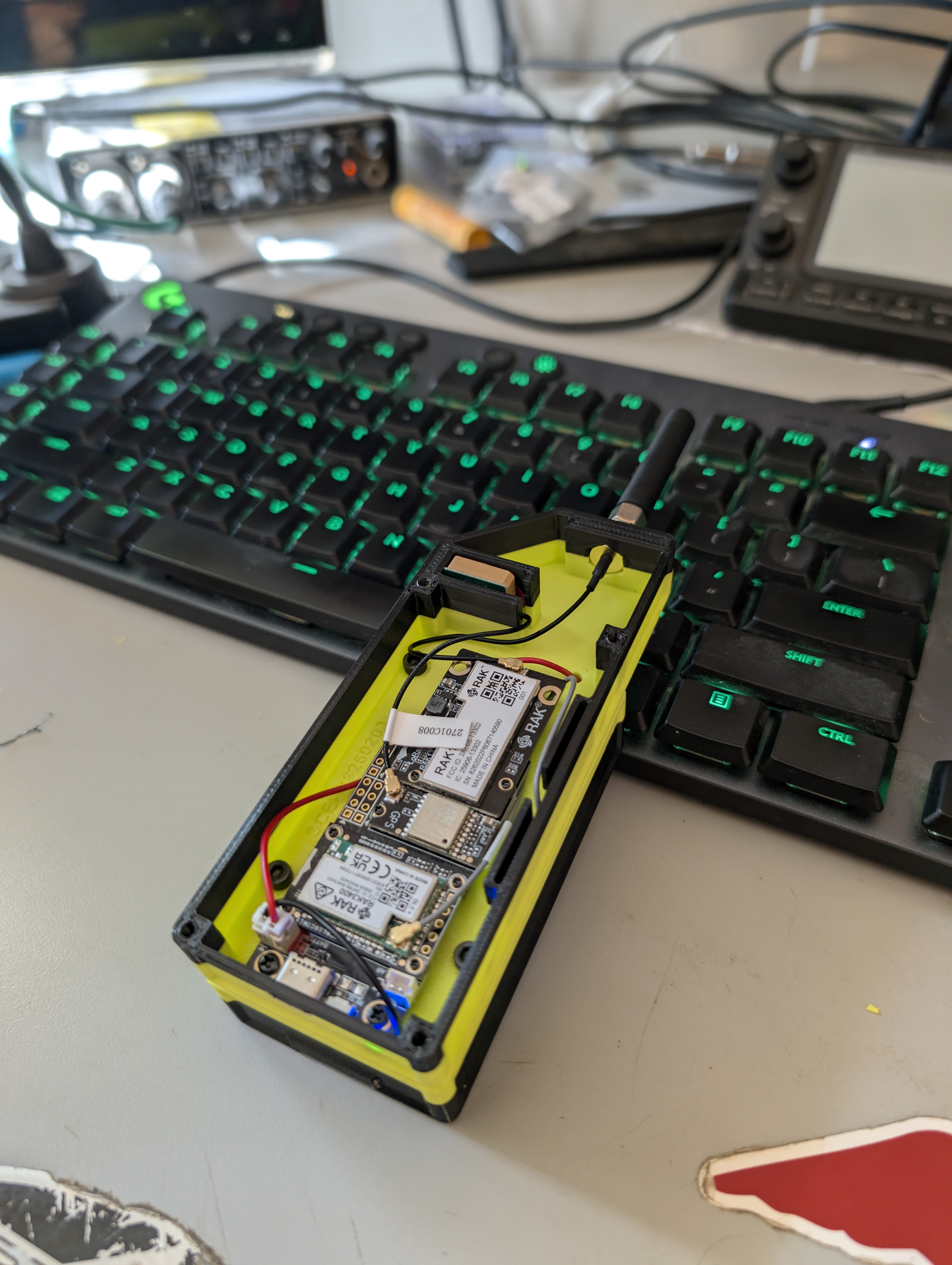 RAK WisMesh 1W Booster Starter Kit case