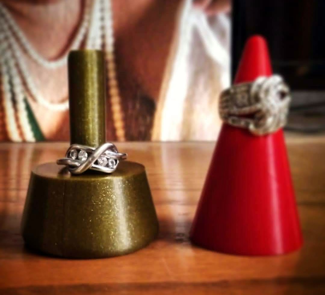 Secret Ring Holder by Quinn | Download free STL model | Printables.com