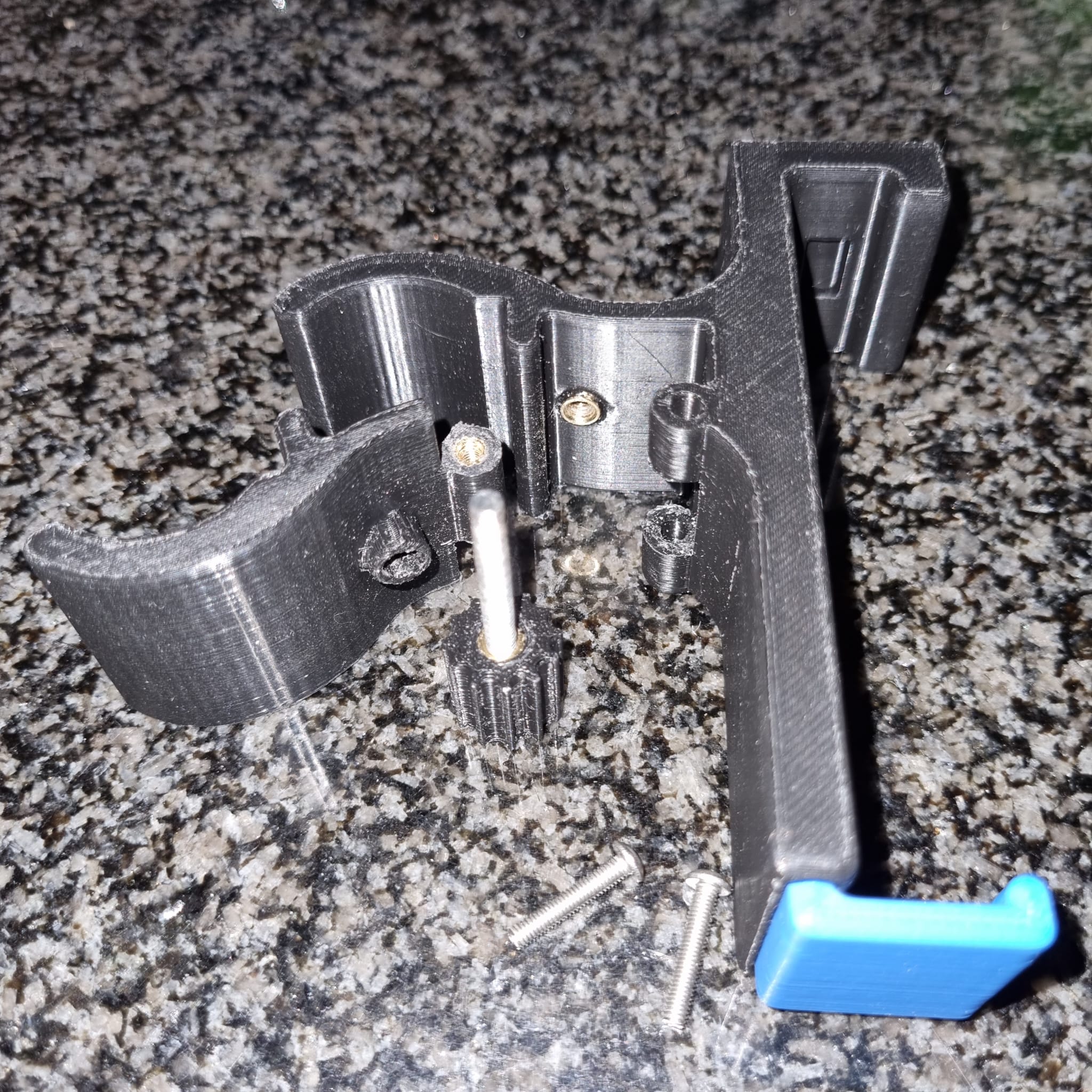 Shopping Cart Phone Holder by Mike2121 Download free STL model