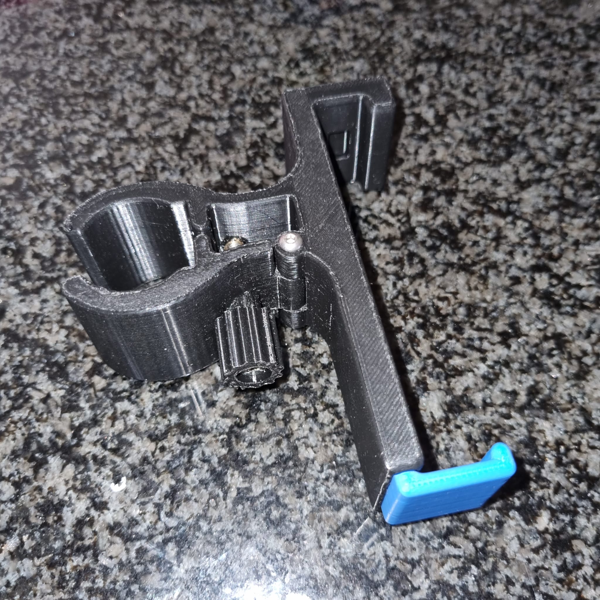 Shopping Cart Phone Holder by Mike2121 Download free STL model