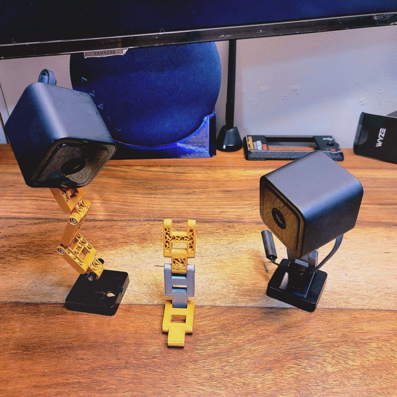 Wyze Links for v3 to add flexibility while keeping the magnetic base