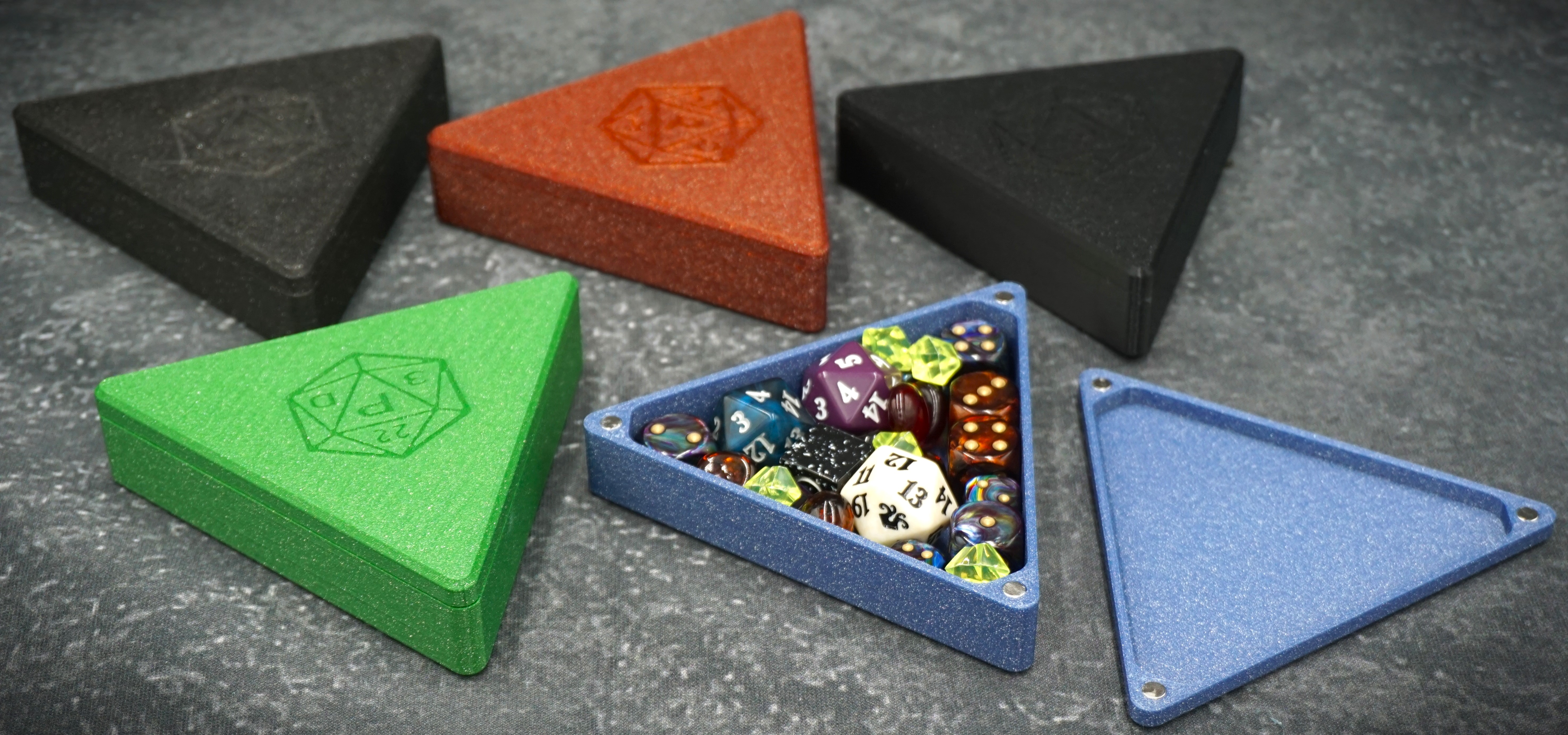 Triangle Dice Box With Magnets