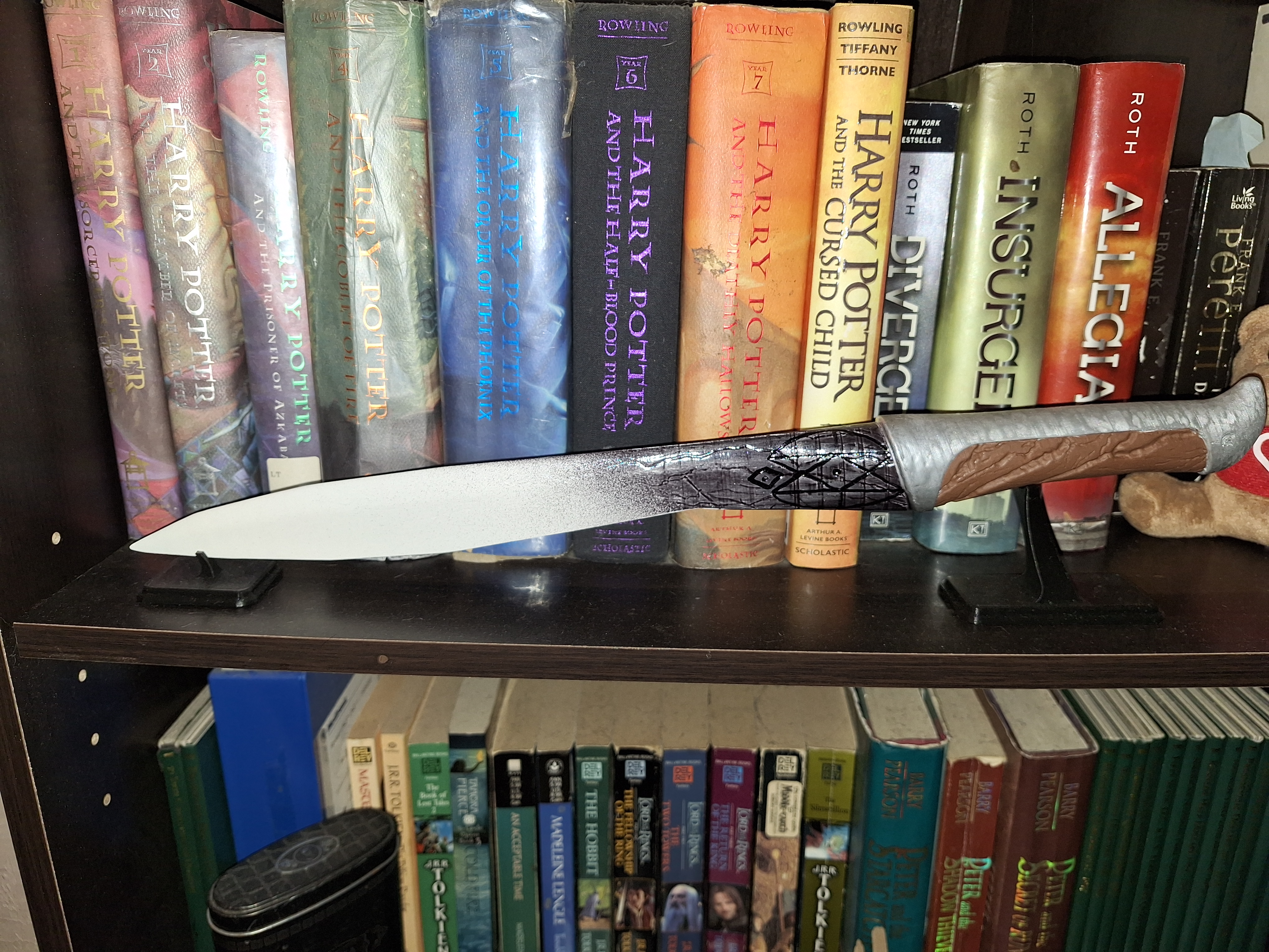 Knife Display Stand
