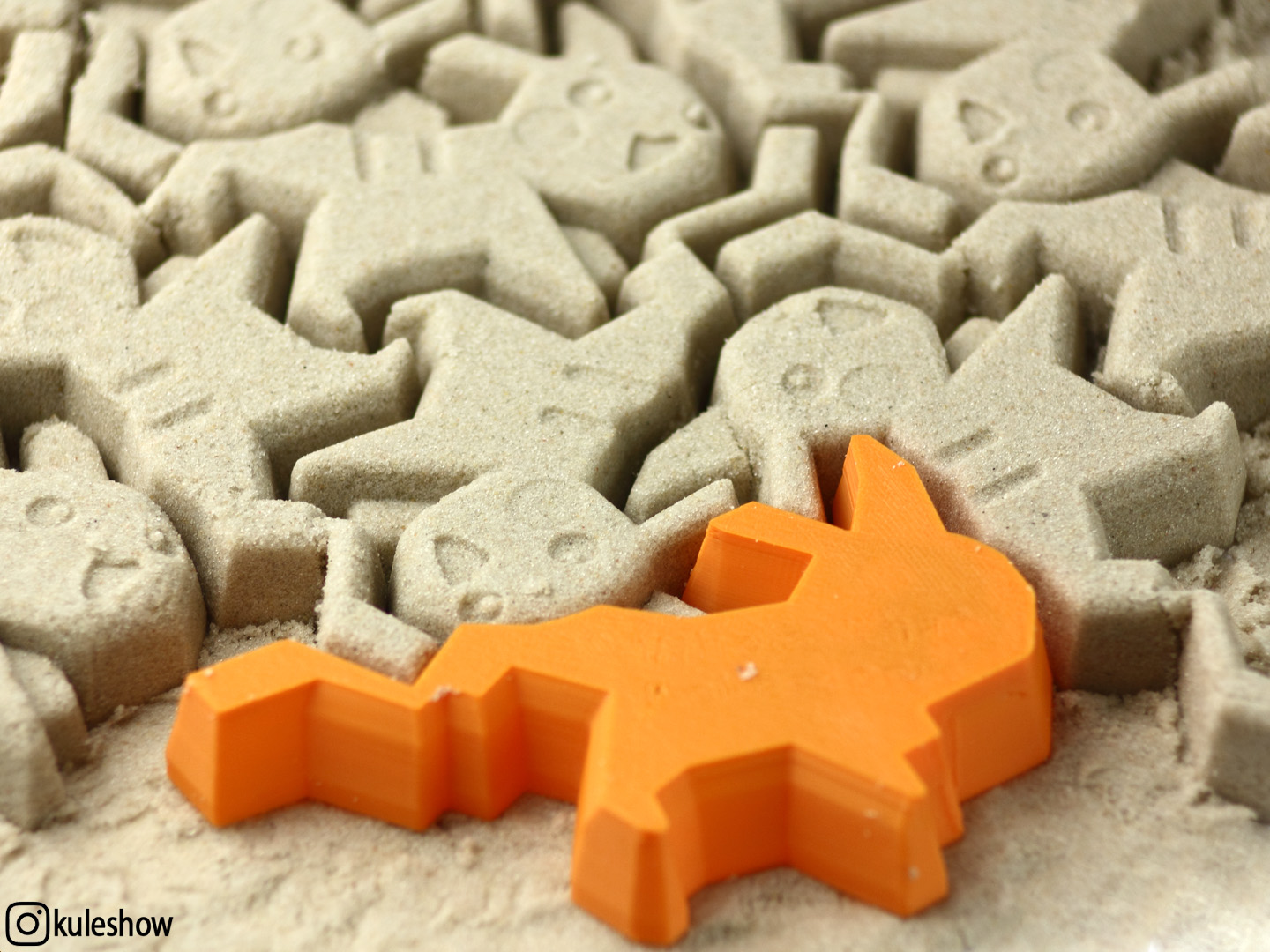 Tessellating Pikachu Sand Mold by bigovereasy, Download free STL model