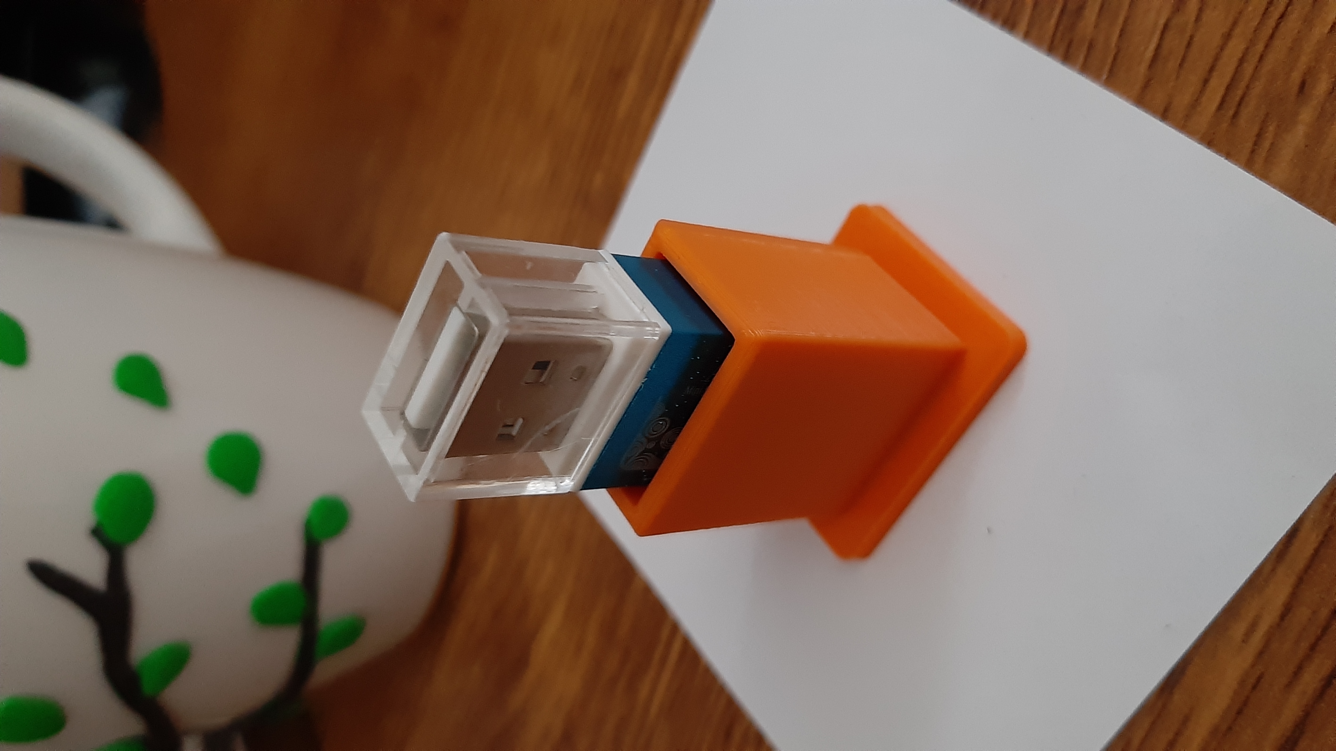 USB flash drive holder