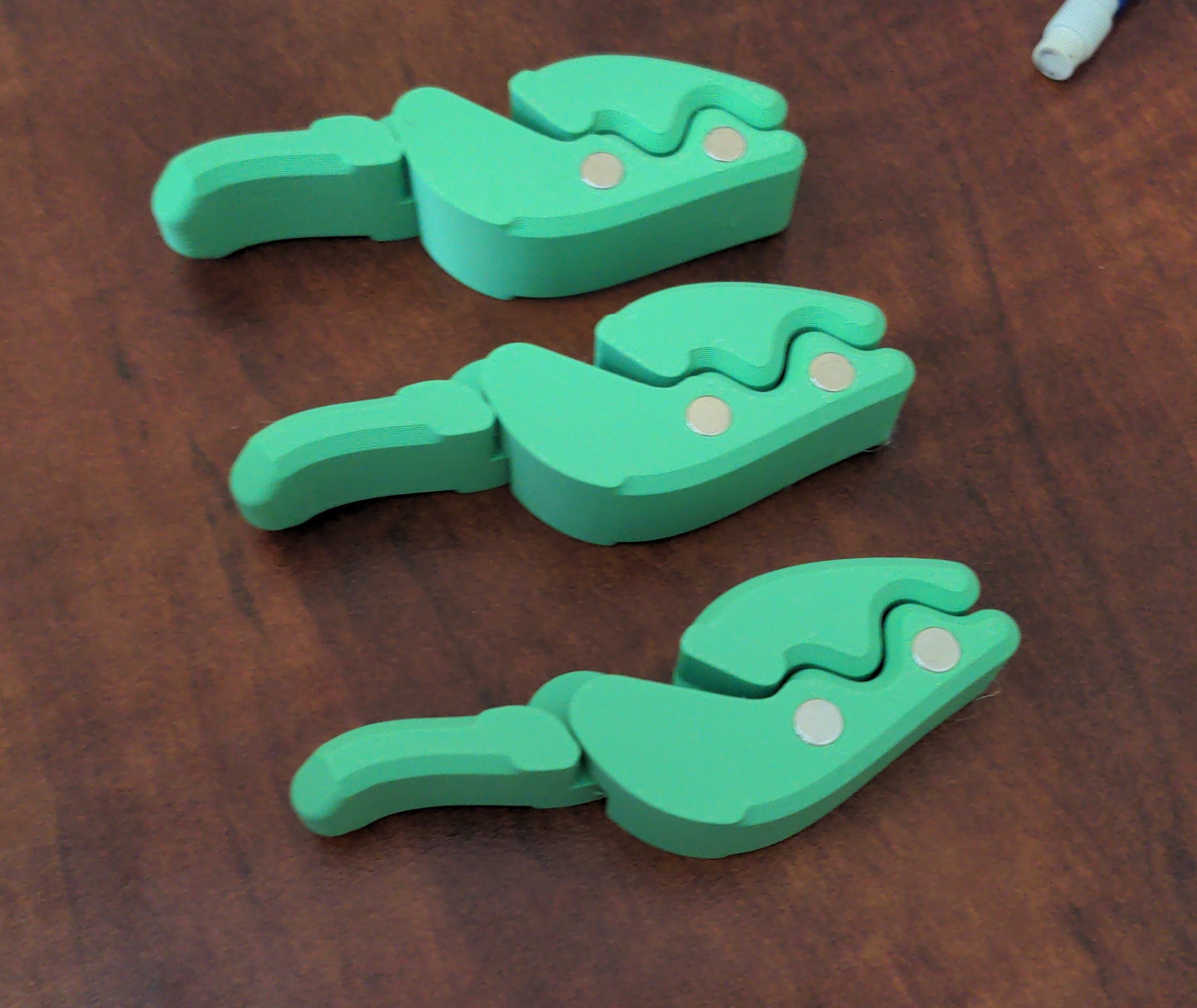 Curvy Cam Lock Bag Clip With Magnets