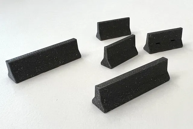 HO Scale Model Railroad Concrete Barriers