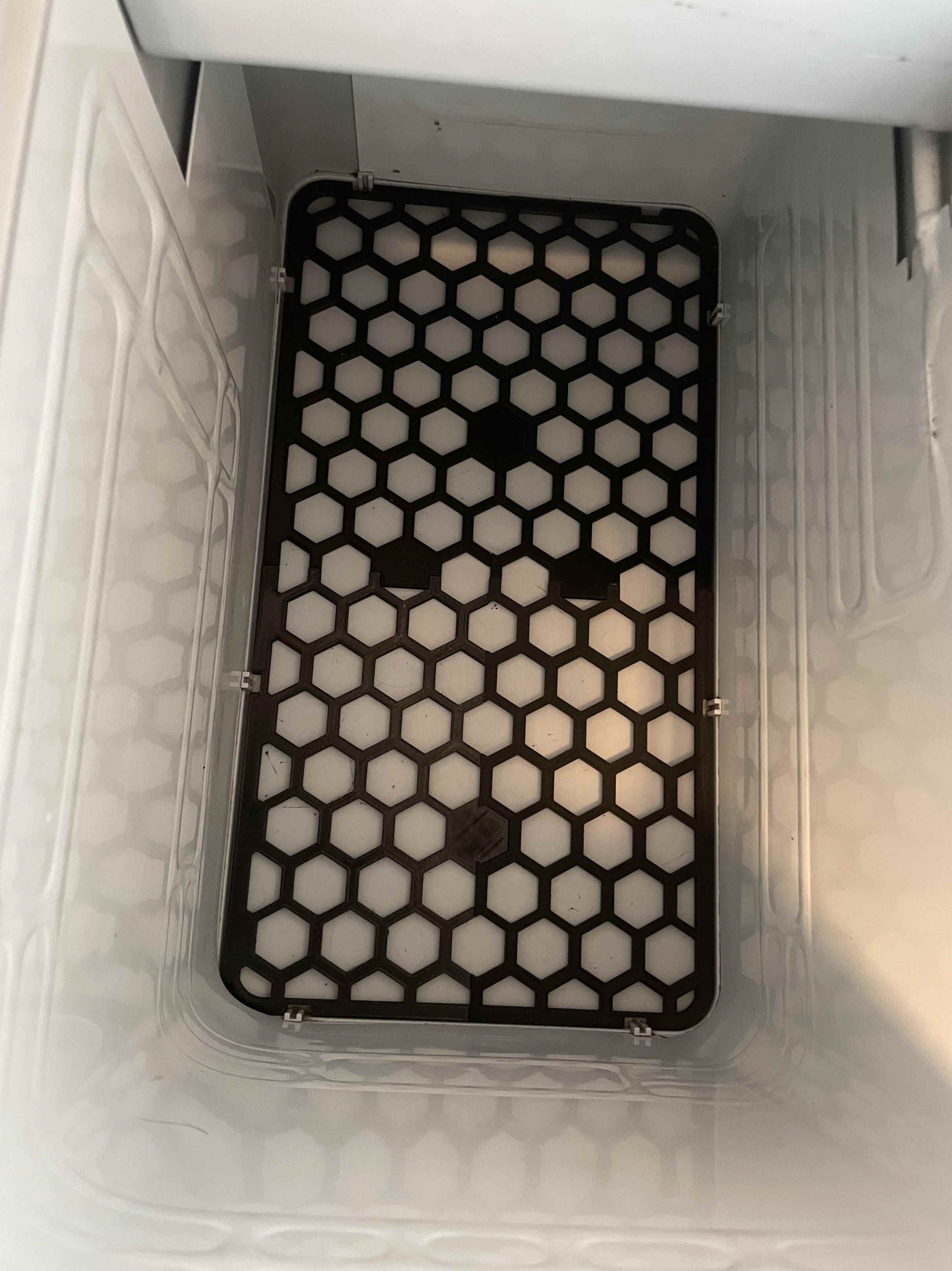 Mobicool Coolingbox Grid | Bodengitter für Mobicool Kühlbox (Printable on Ender 3 size Printers)