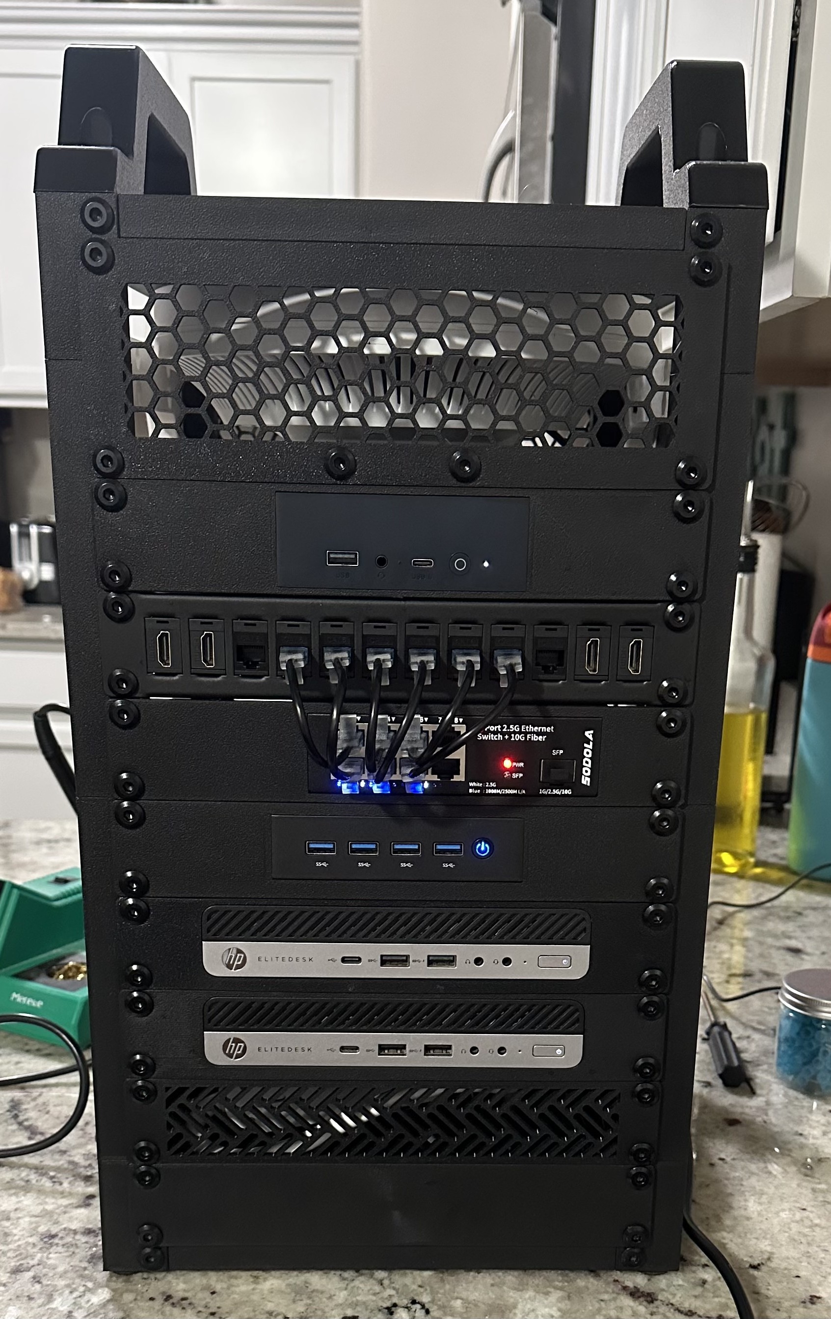 Skeleten 10in  Rack