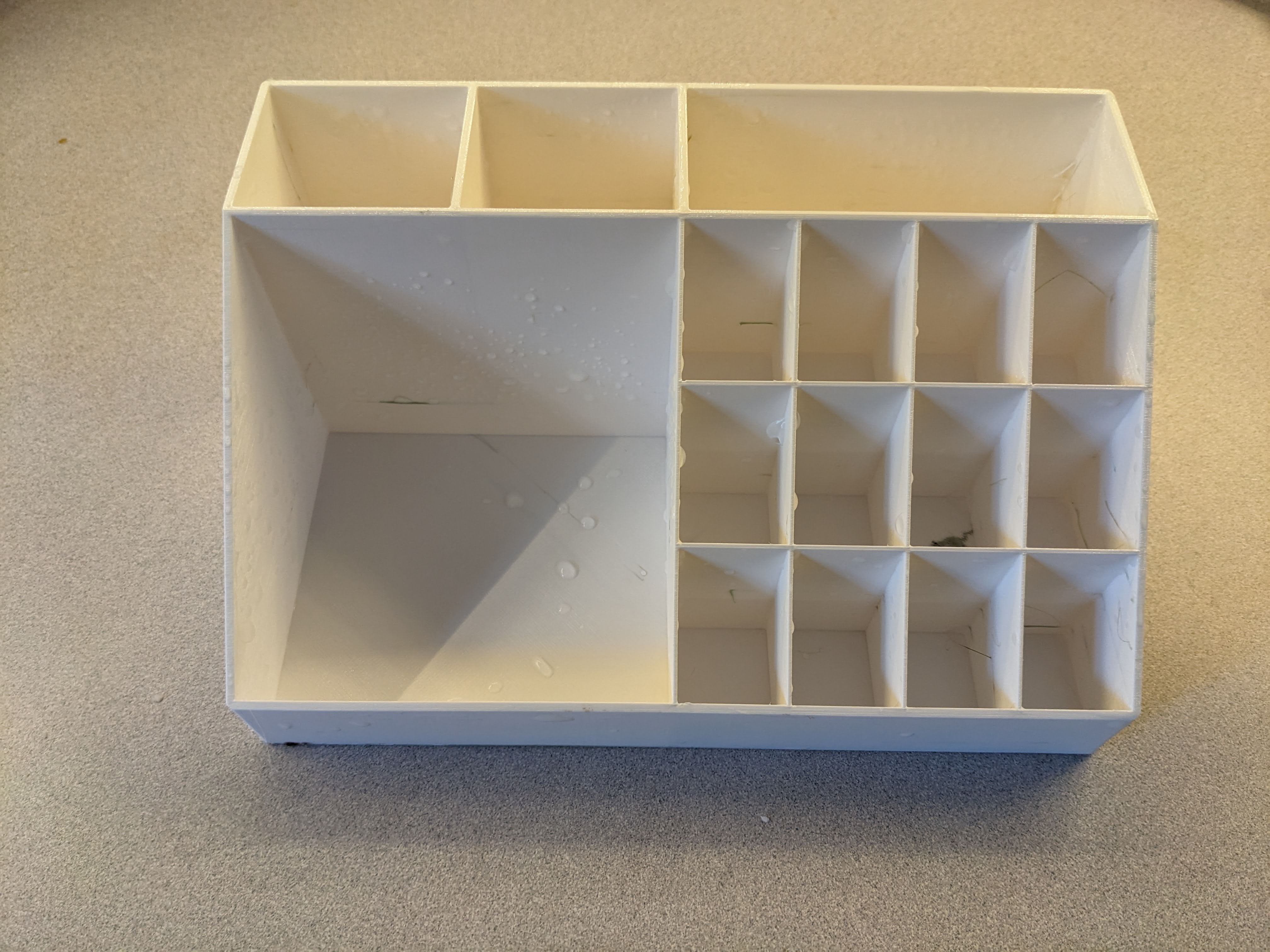 Miniatura 2 do modelo 3D Makeup Box/Tray Remix